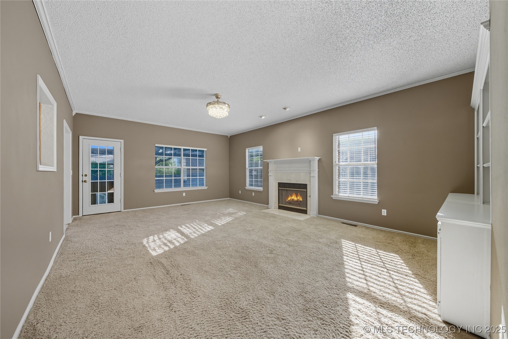 411 W Union Place Property Photo 9