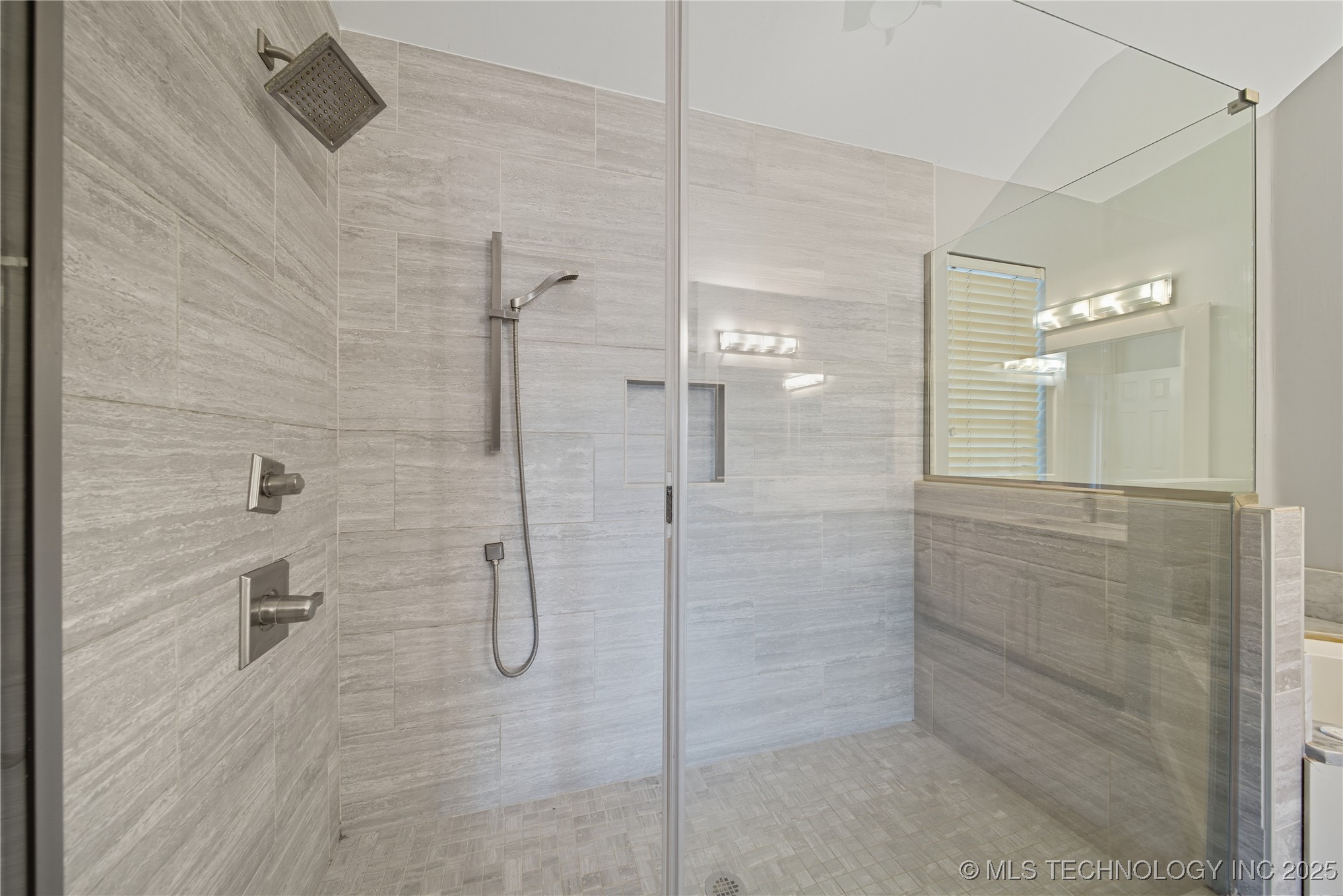 411 W Union Place Property Photo 28