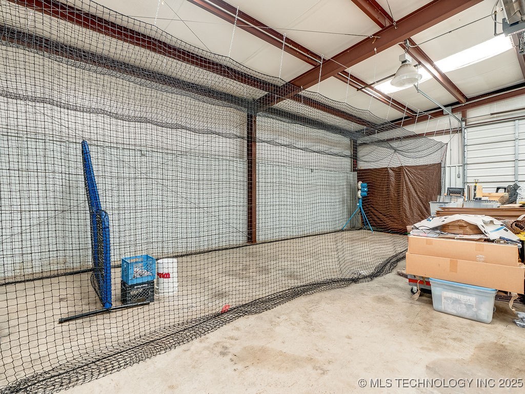 419 W 13th Property Photo 11