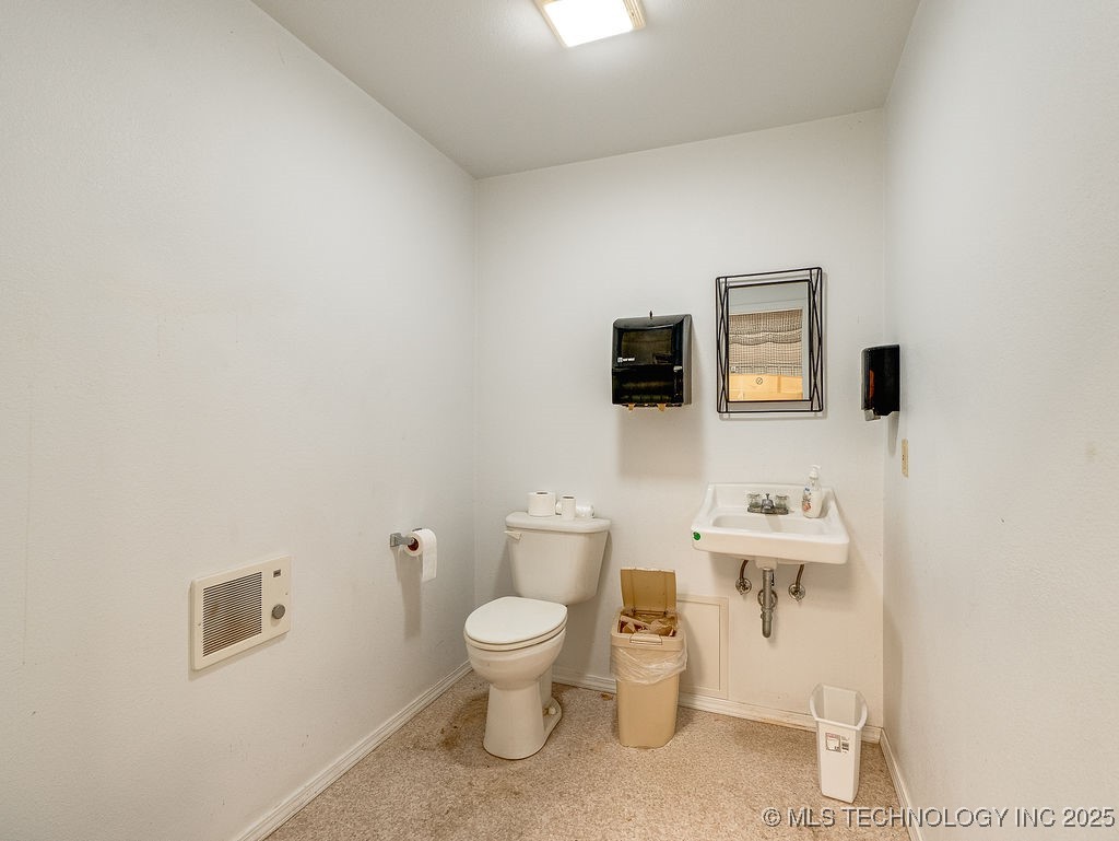 419 W 13th Property Photo 14