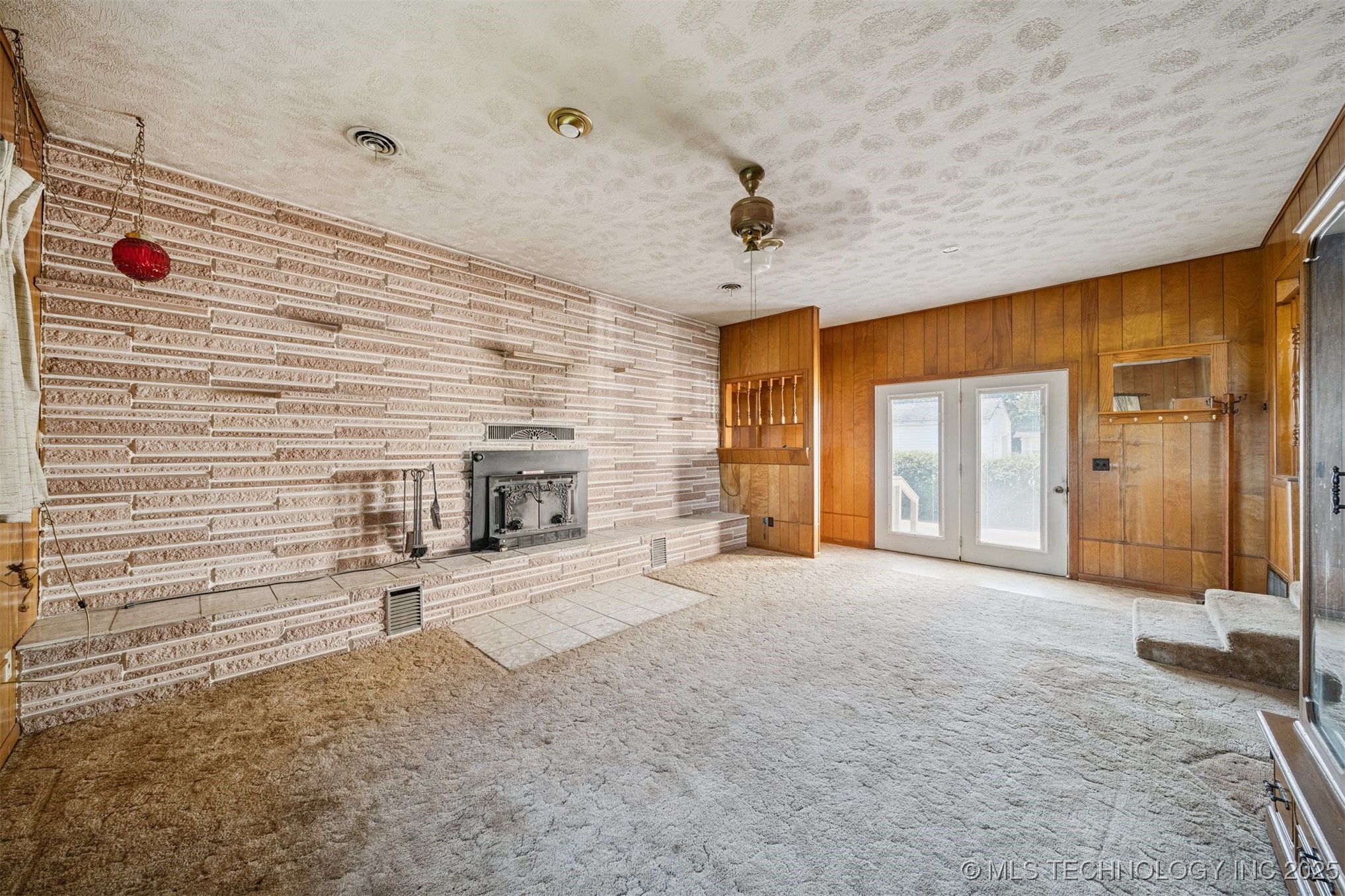 422 N Foreman Street Property Photo 11