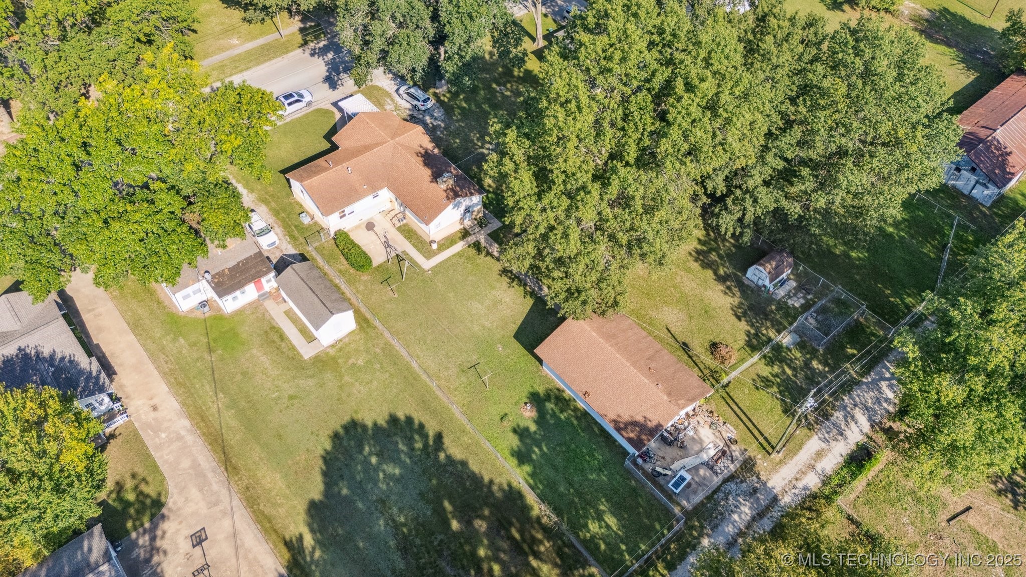 422 N Foreman Street Property Photo 26