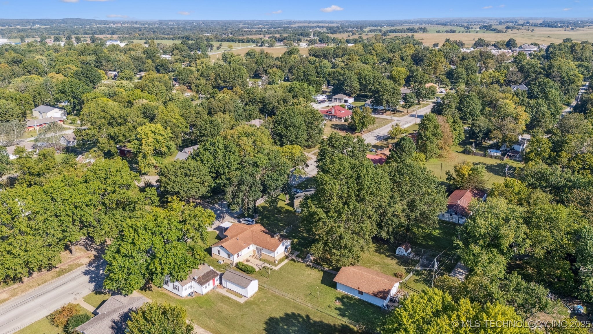 422 N Foreman Street Property Photo 27