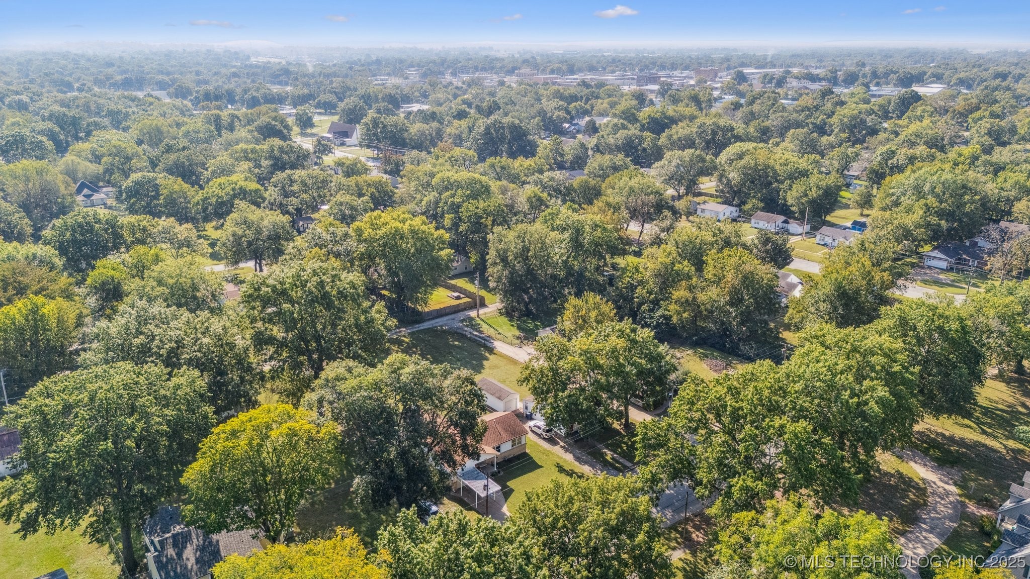 422 N Foreman Street Property Photo 29