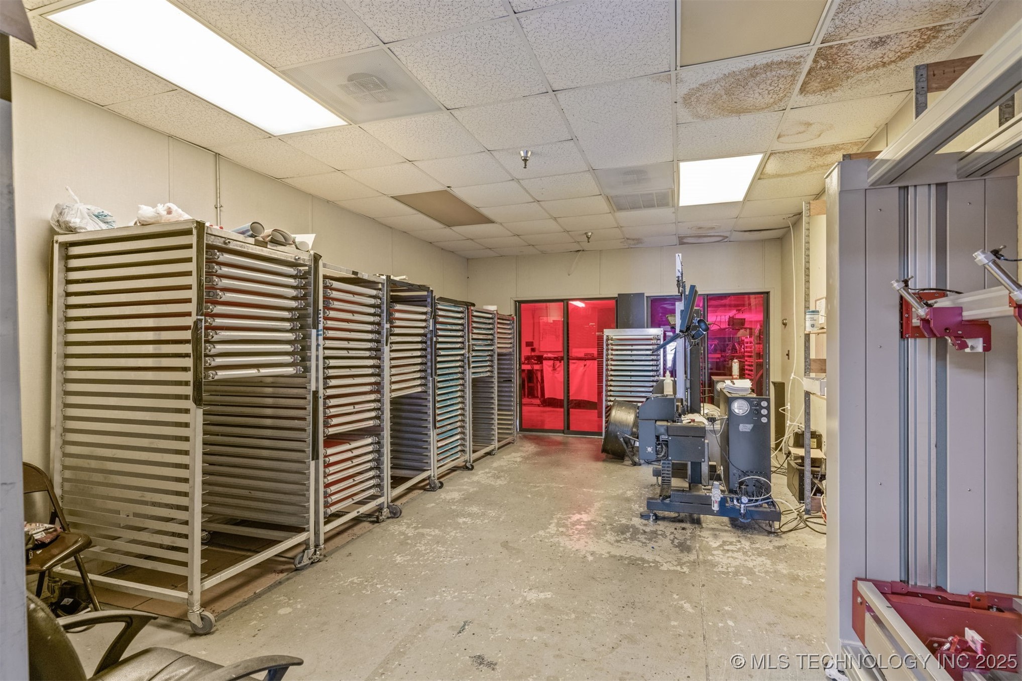 6580 E Skelly Drive Property Photo 31