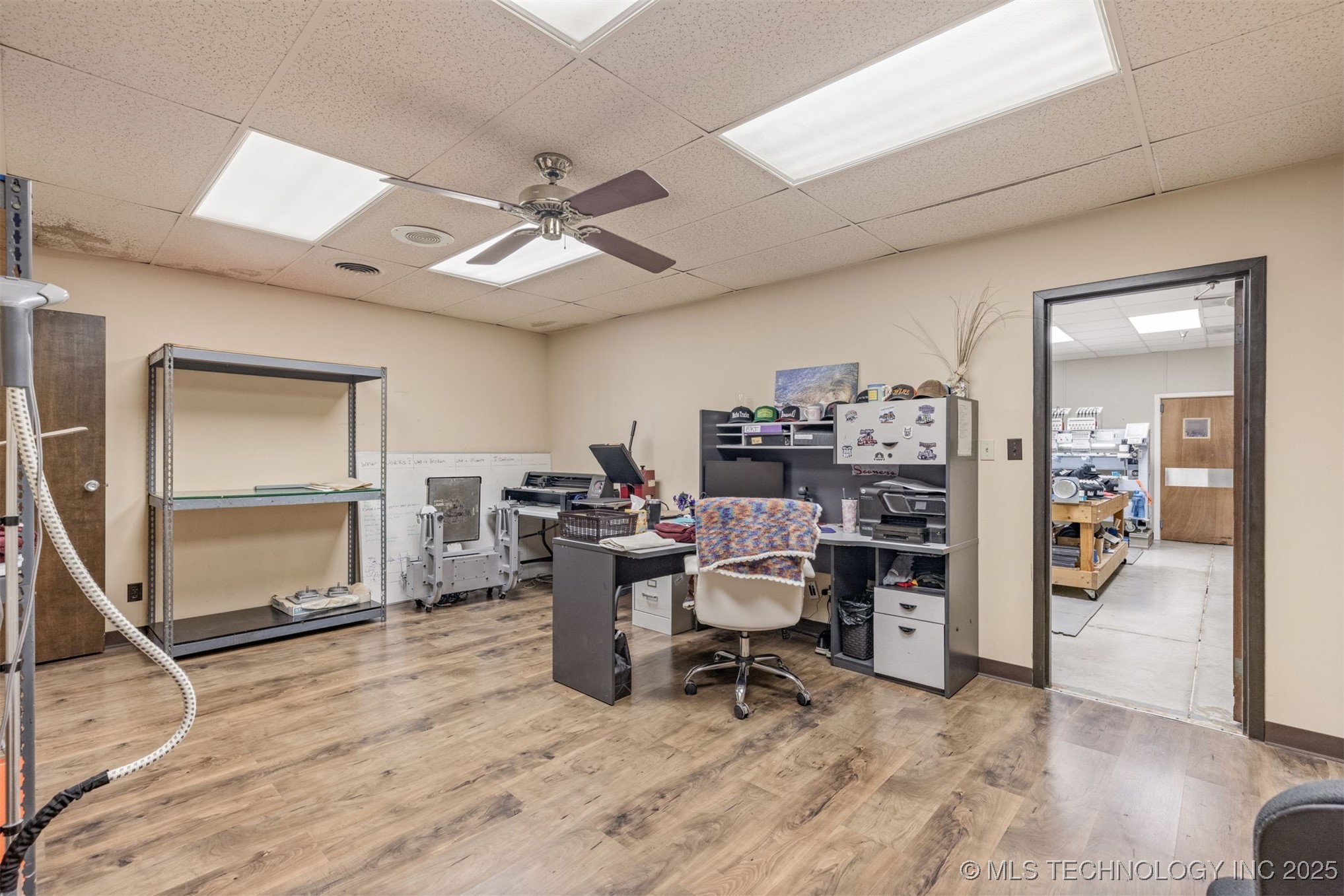 6580 E Skelly Drive Property Photo 36