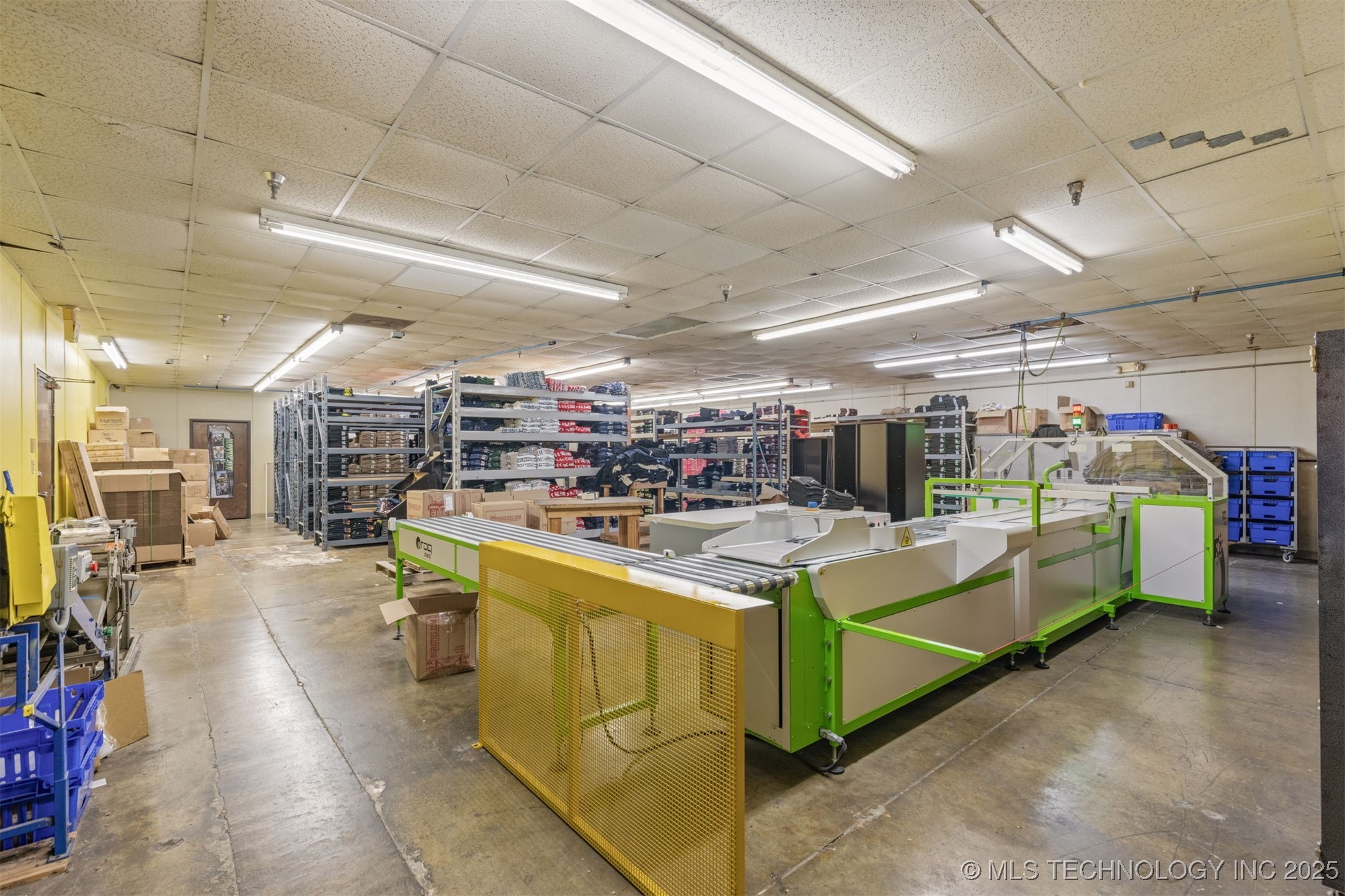 6580 E Skelly Drive Property Photo 42