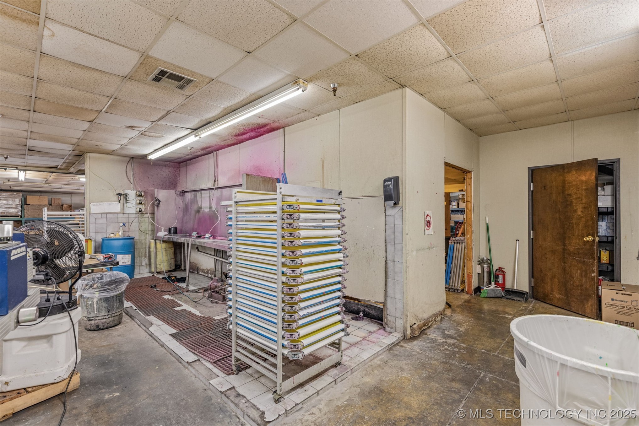 6580 E Skelly Drive Property Photo 46