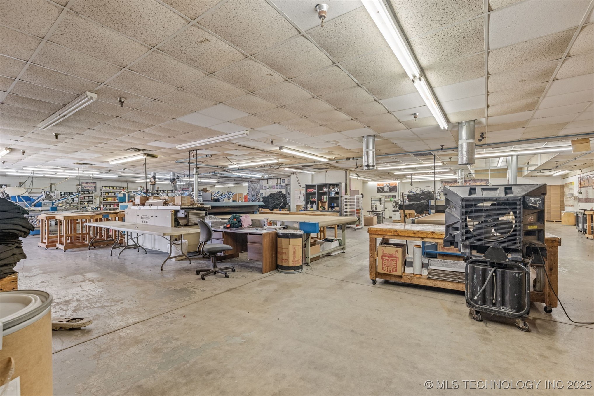 6580 E Skelly Drive Property Photo 50