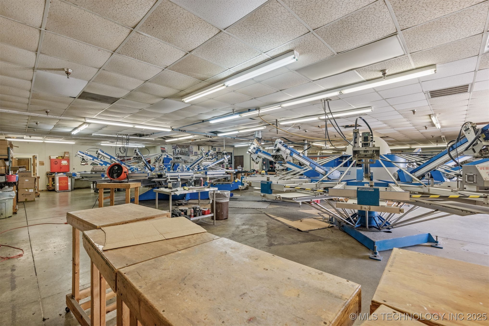 6580 E Skelly Drive Property Photo 57