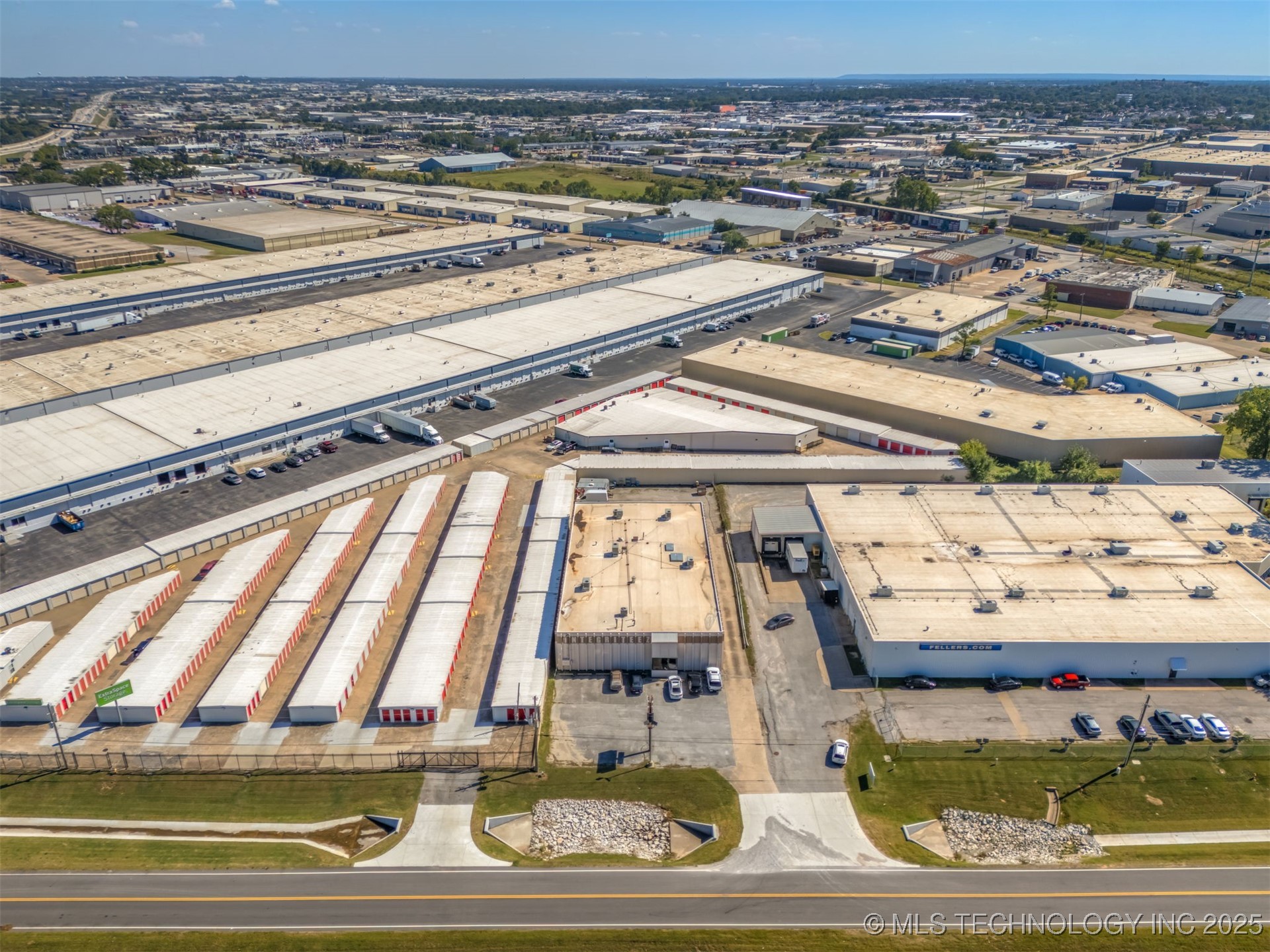 6580 E Skelly Drive Property Photo 78