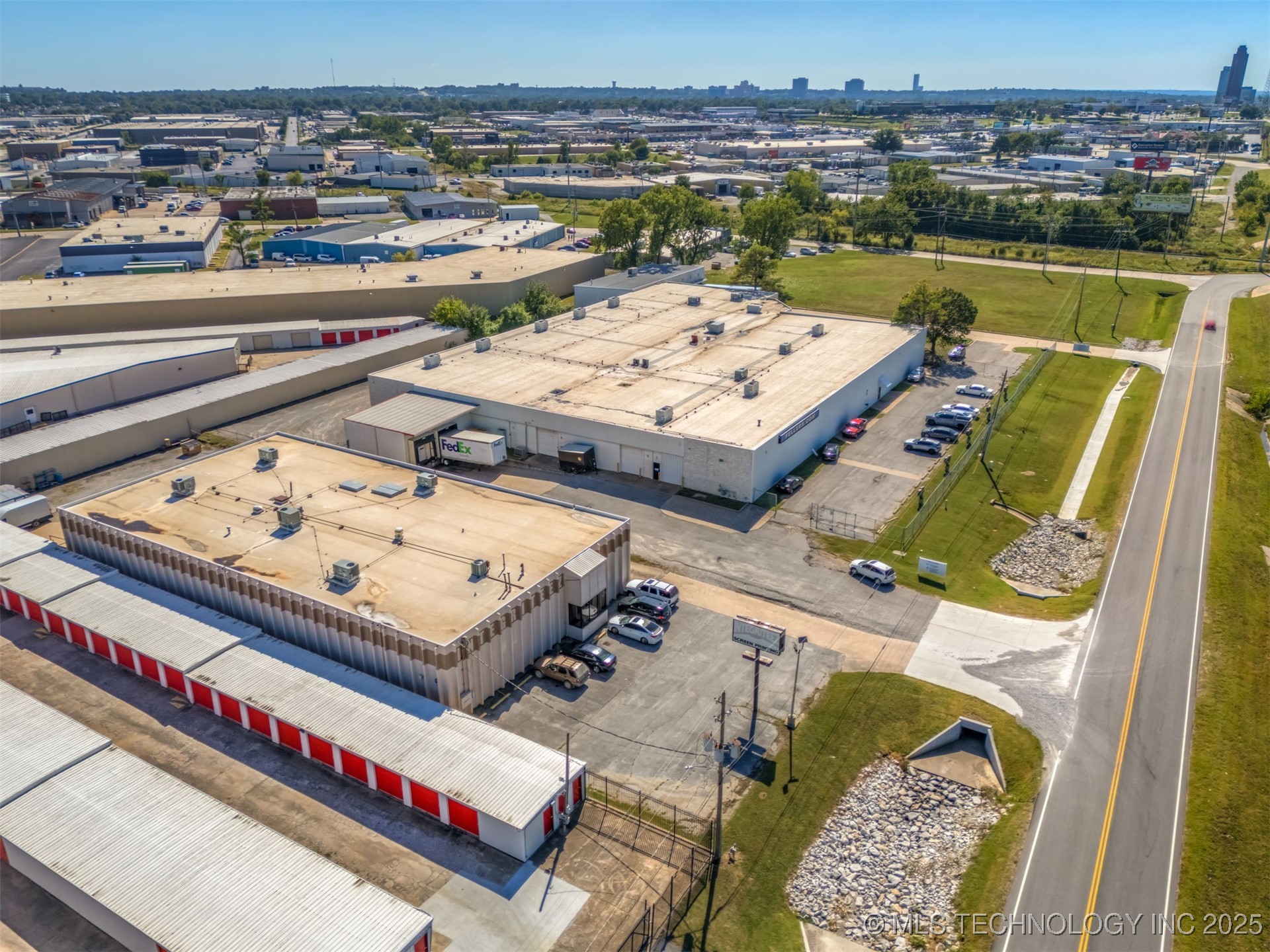 6580 E Skelly Drive Property Photo 87