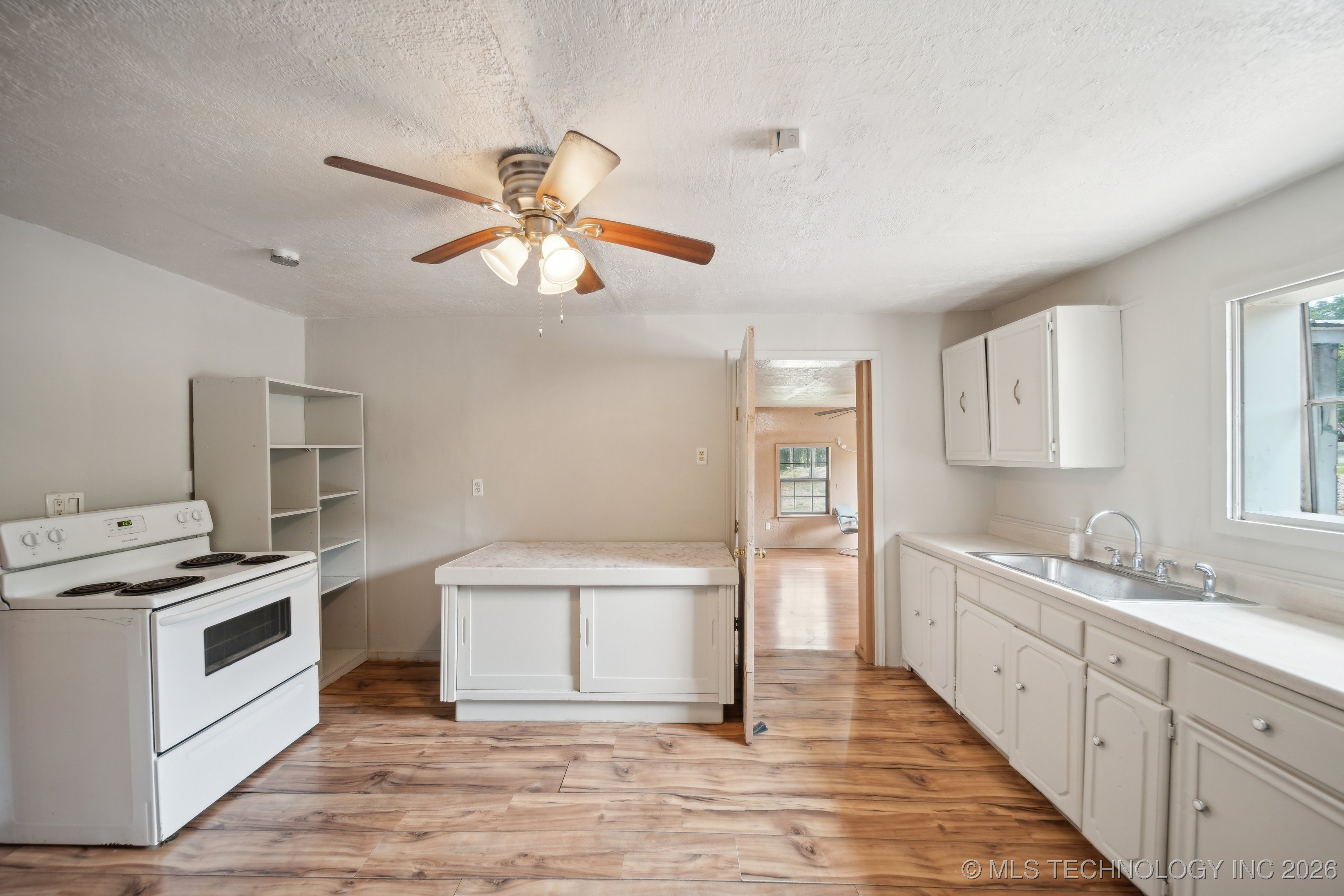 20910 Blackjack Trail Property Photo 9