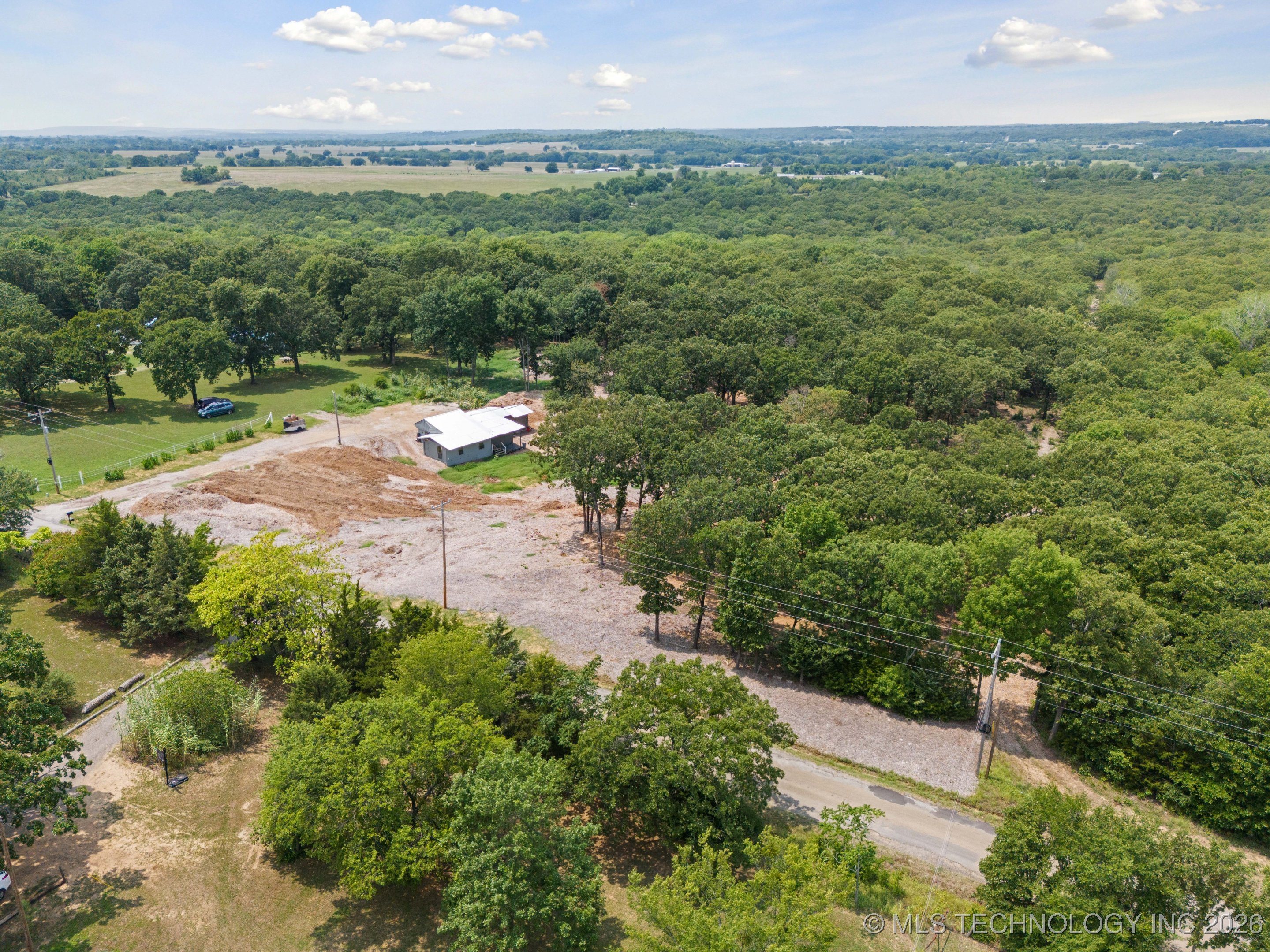 20910 Blackjack Trail Property Photo 18