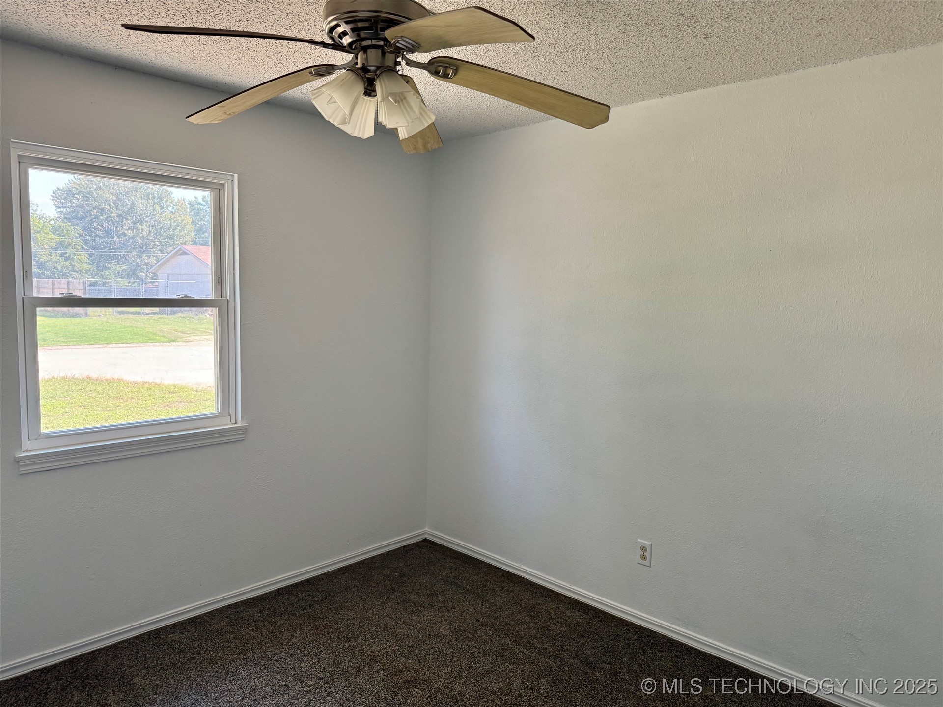 616 D Street Se Property Photo 12