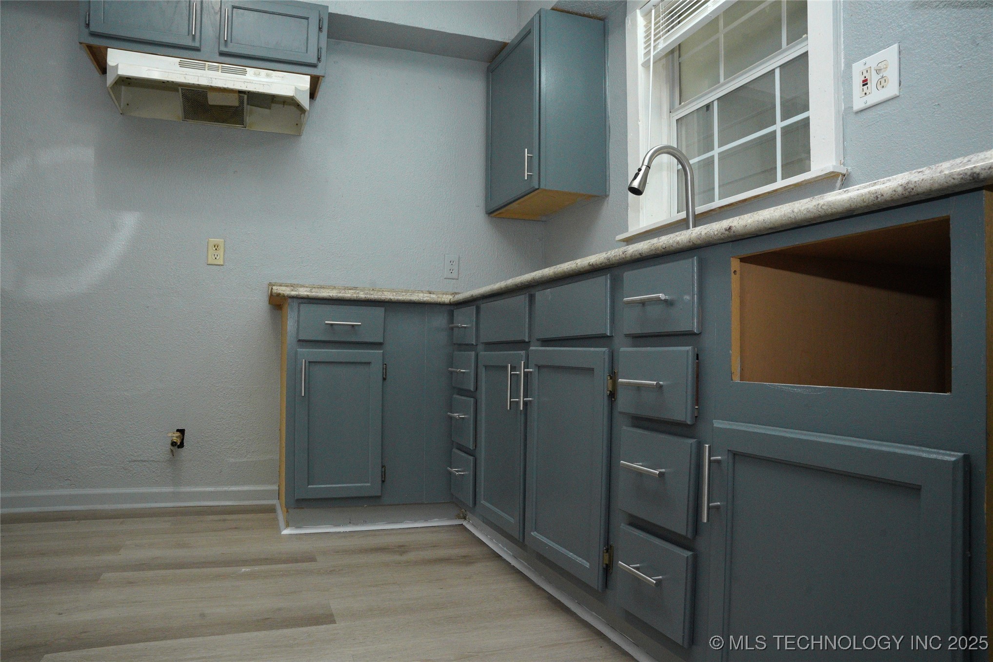 414 E 54th Street N Property Photo 10