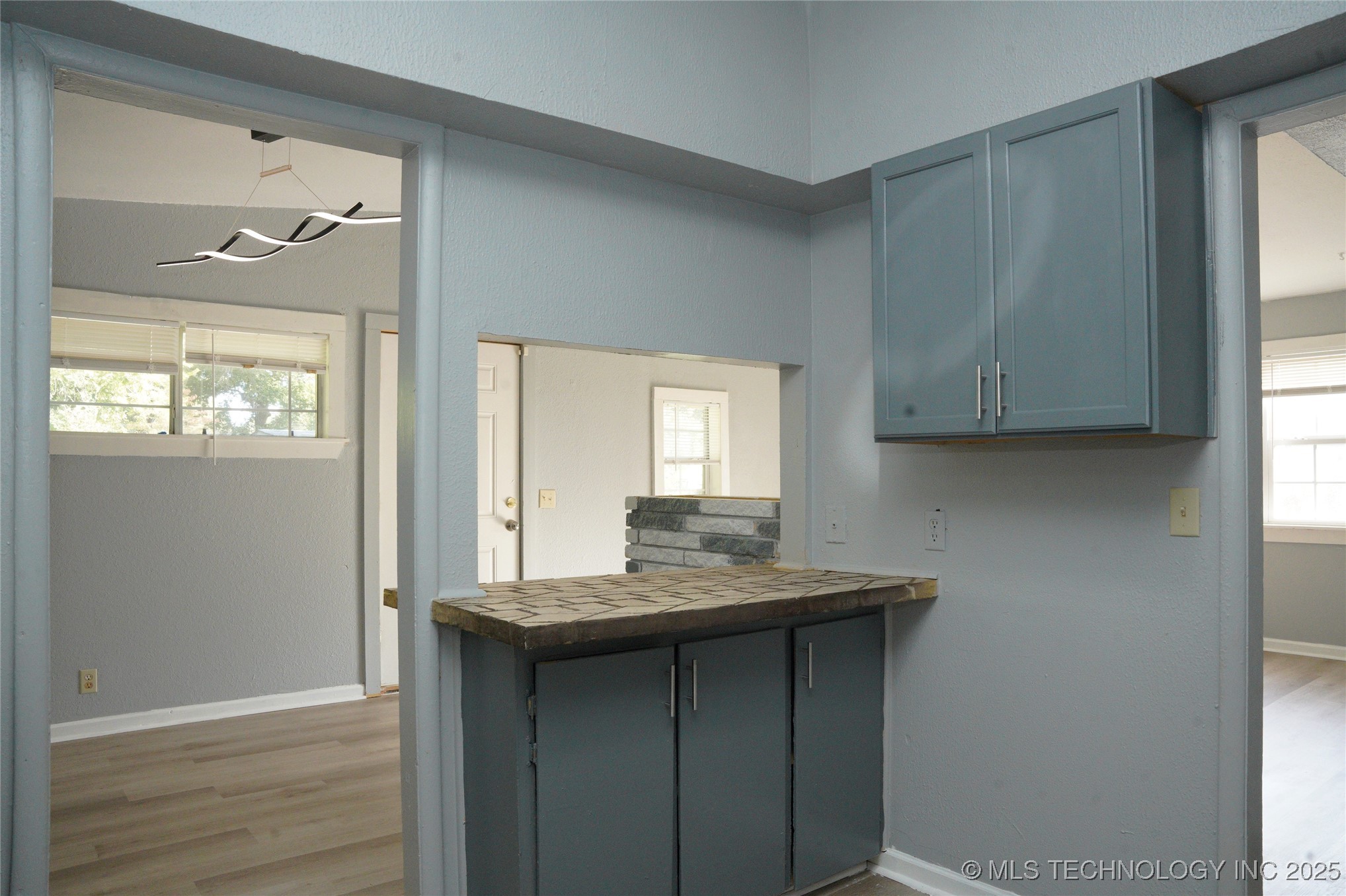 414 E 54th Street N Property Photo 11