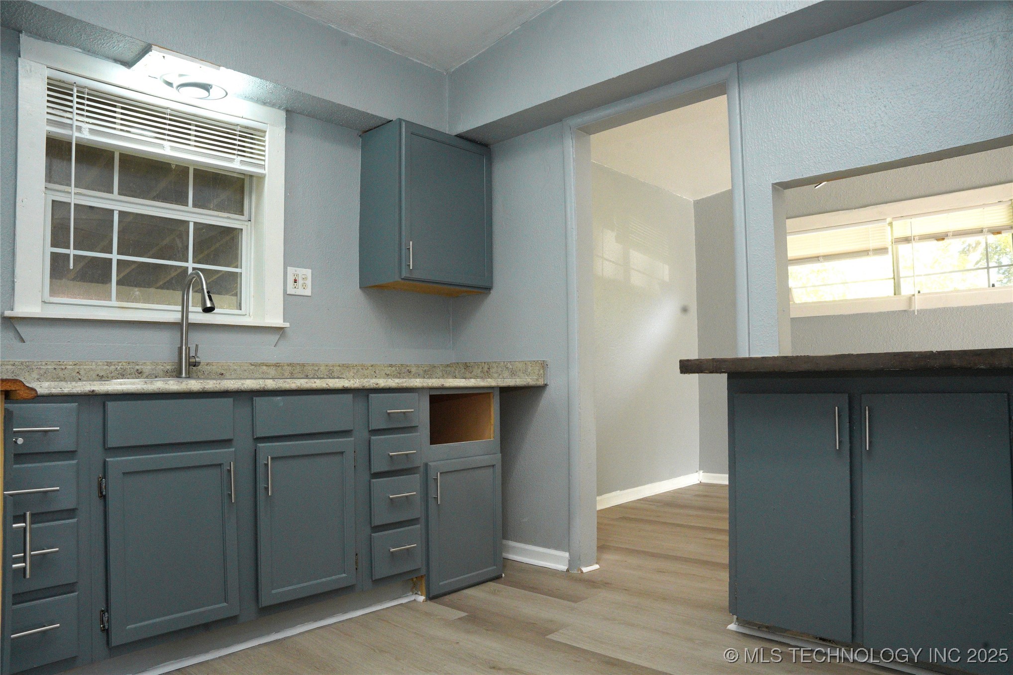 414 E 54th Street N Property Photo 12