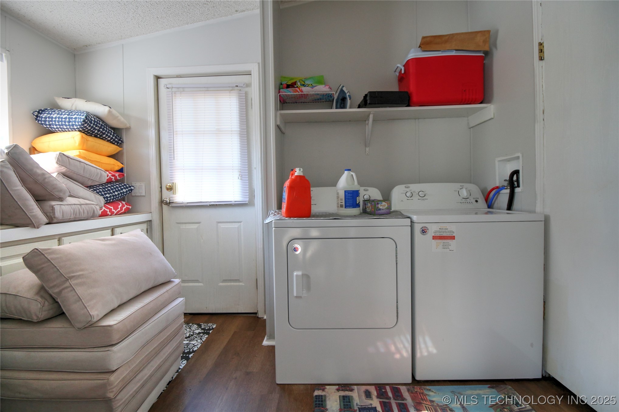 4028 Carefree Lane Property Photo 9