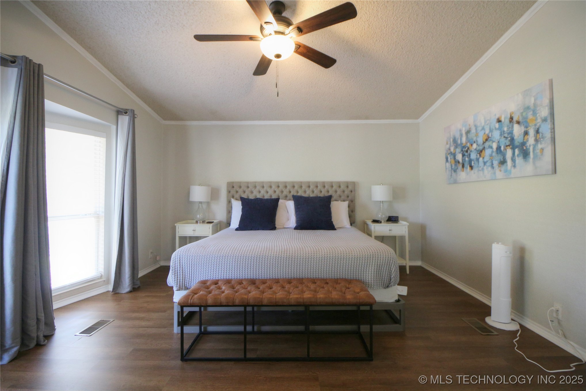 4028 Carefree Lane Property Photo 10