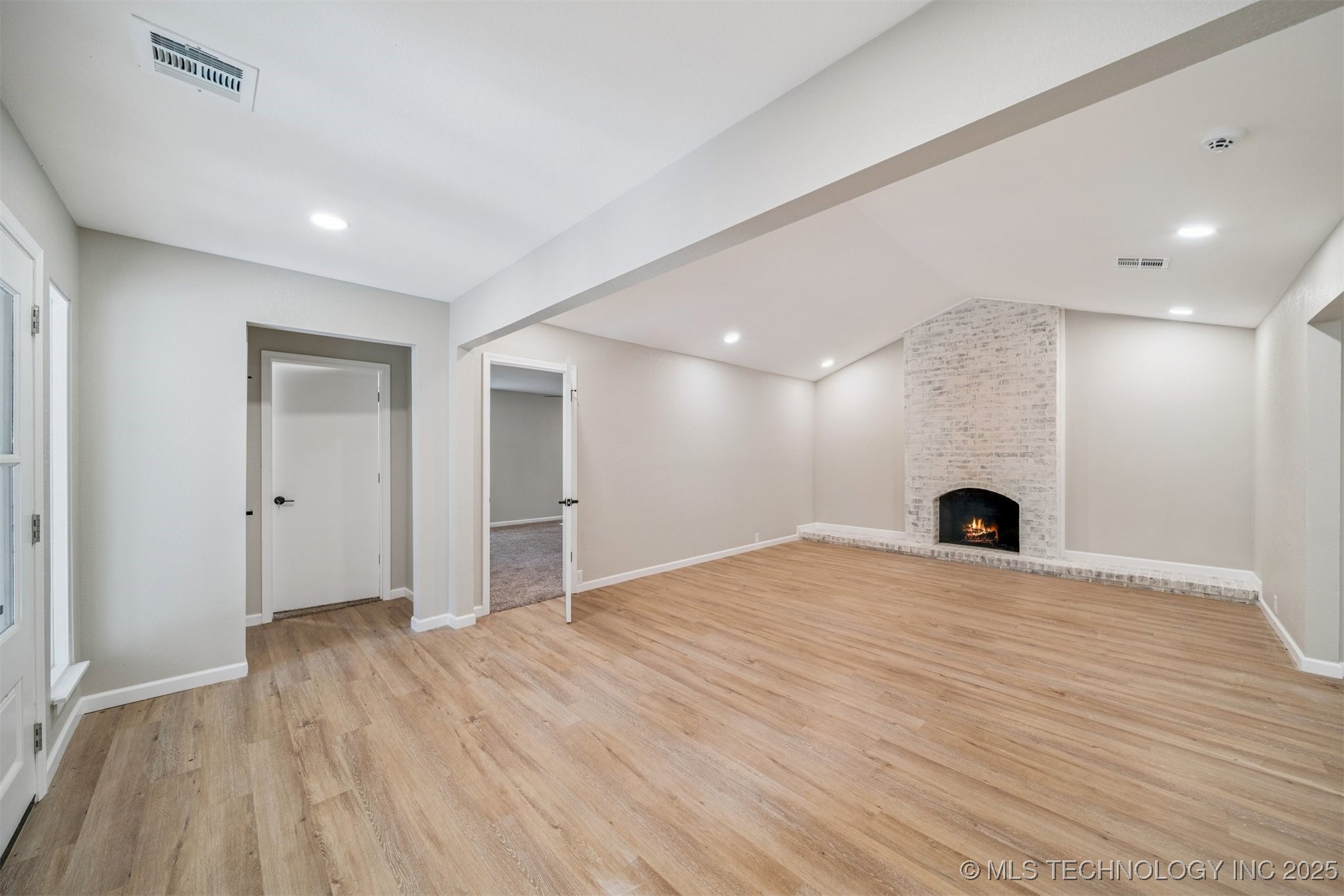 7624 S 230th East Avenue Property Photo 9