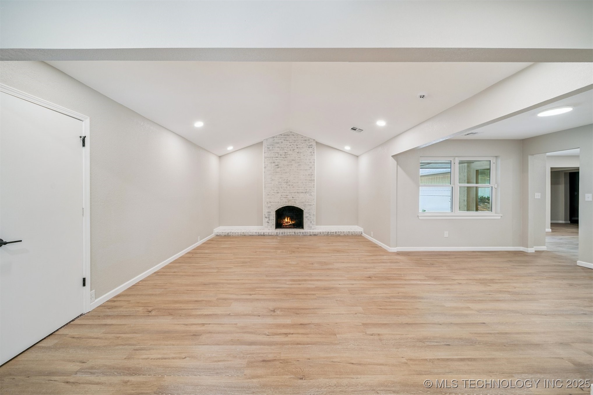 7624 S 230th East Avenue Property Photo 11