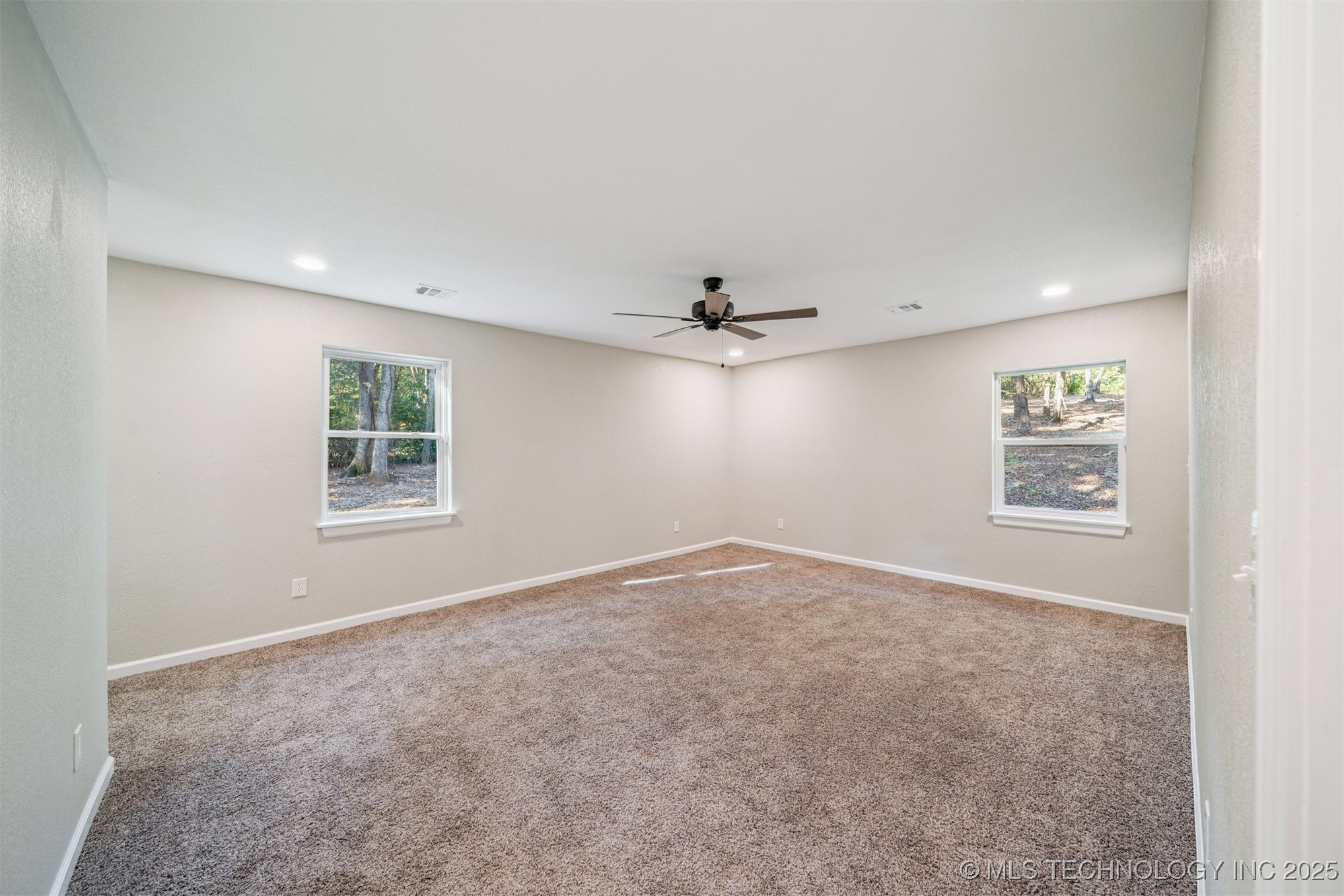 7624 S 230th East Avenue Property Photo 12