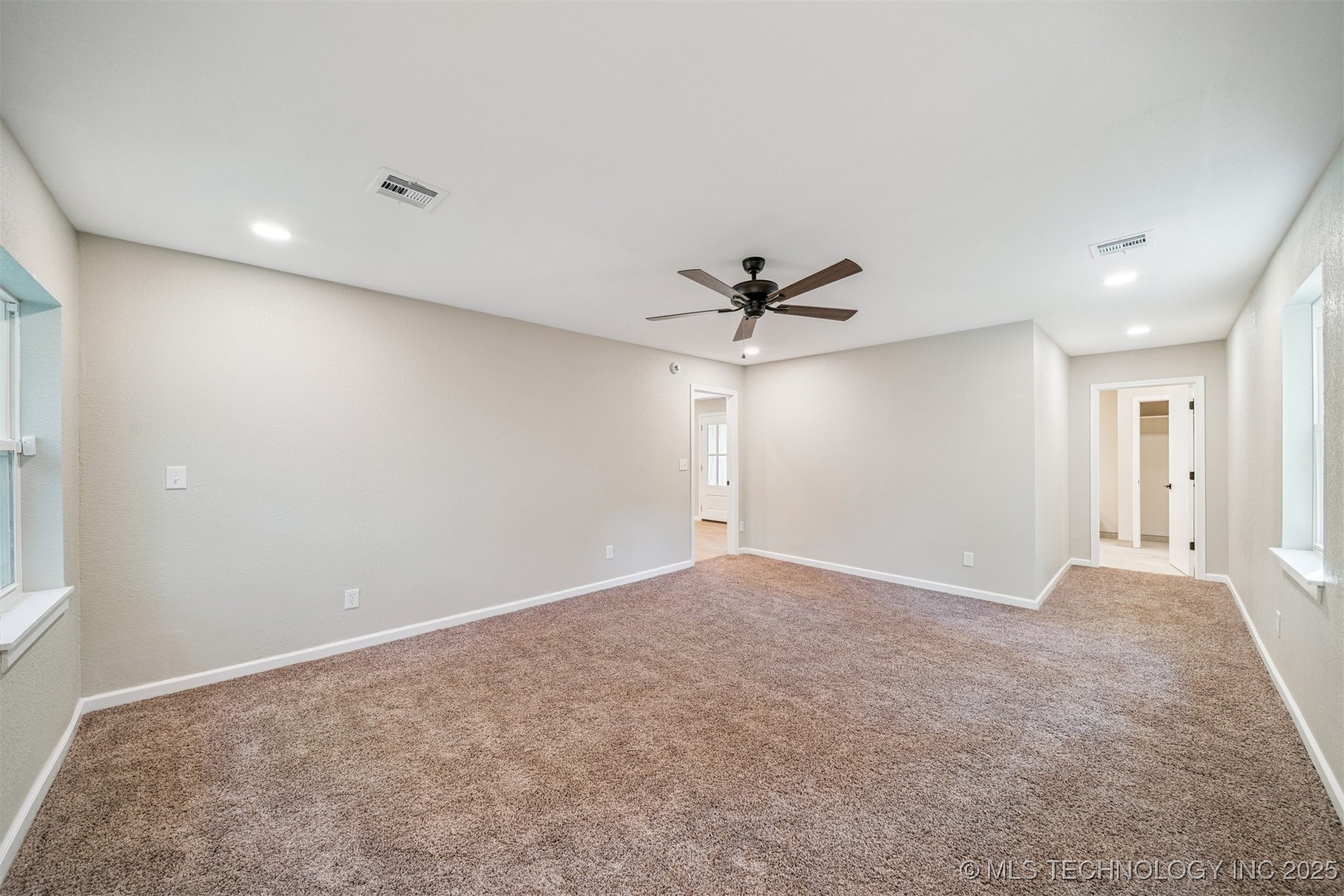 7624 S 230th East Avenue Property Photo 13