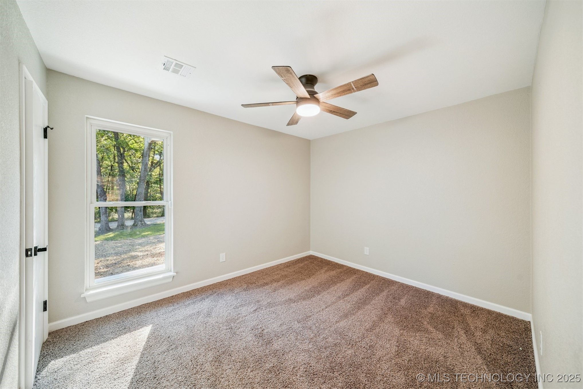 7624 S 230th East Avenue Property Photo 20