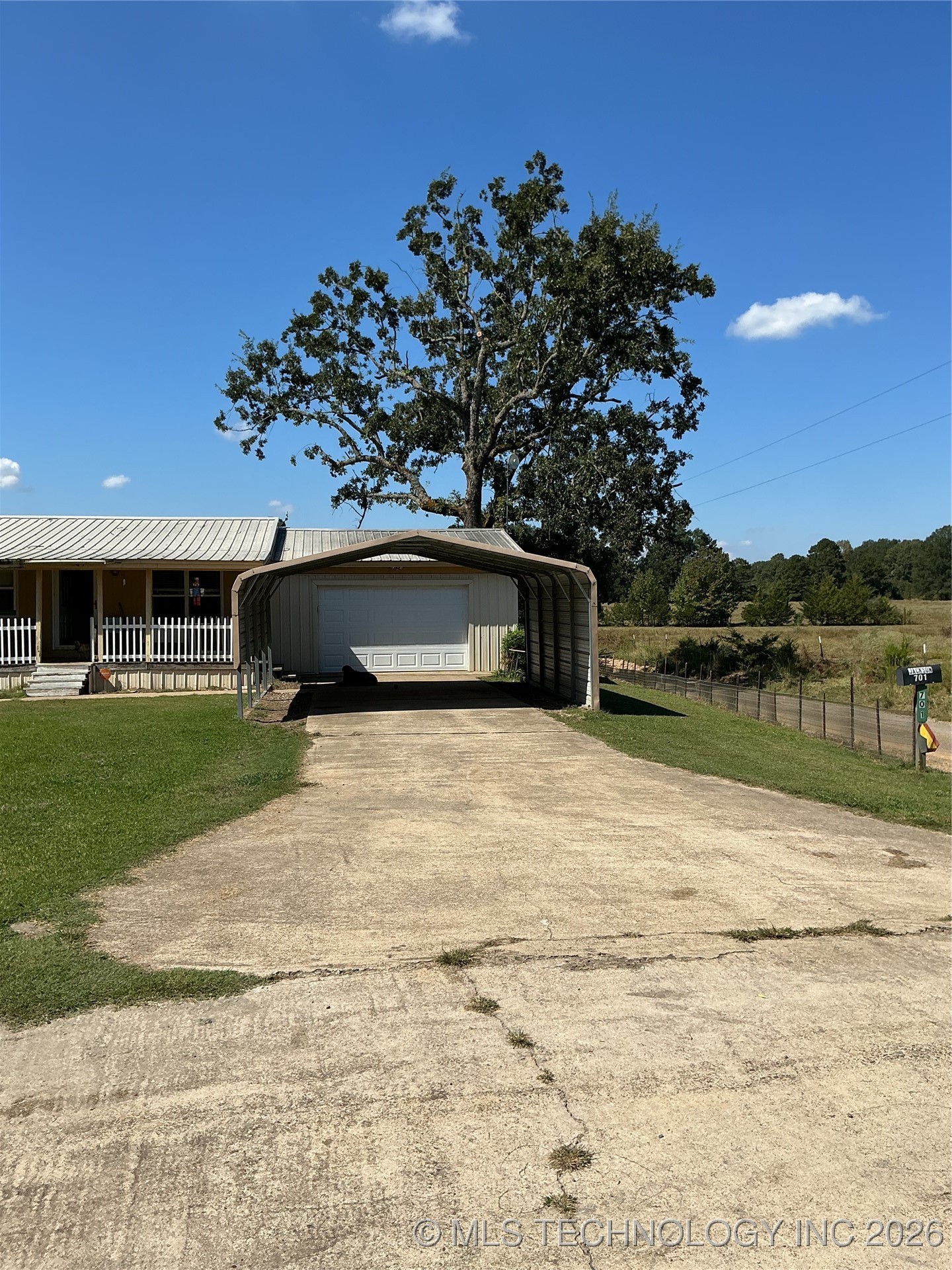 701 Cassie Street Property Photo 3