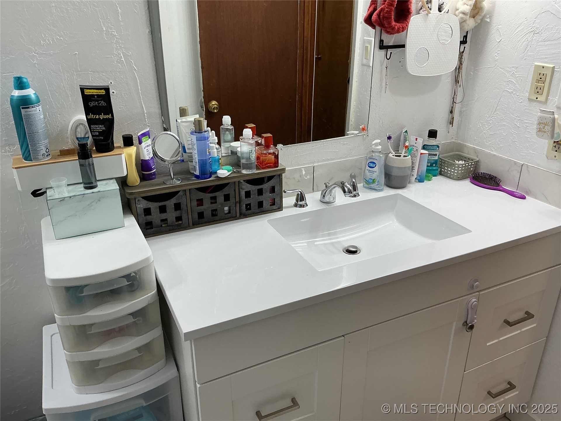 701 Cassie Street Property Photo 18