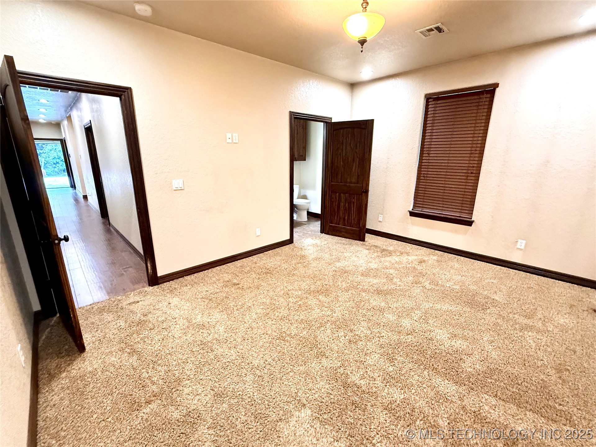 427996 E 1050 Rd Road Property Photo 26