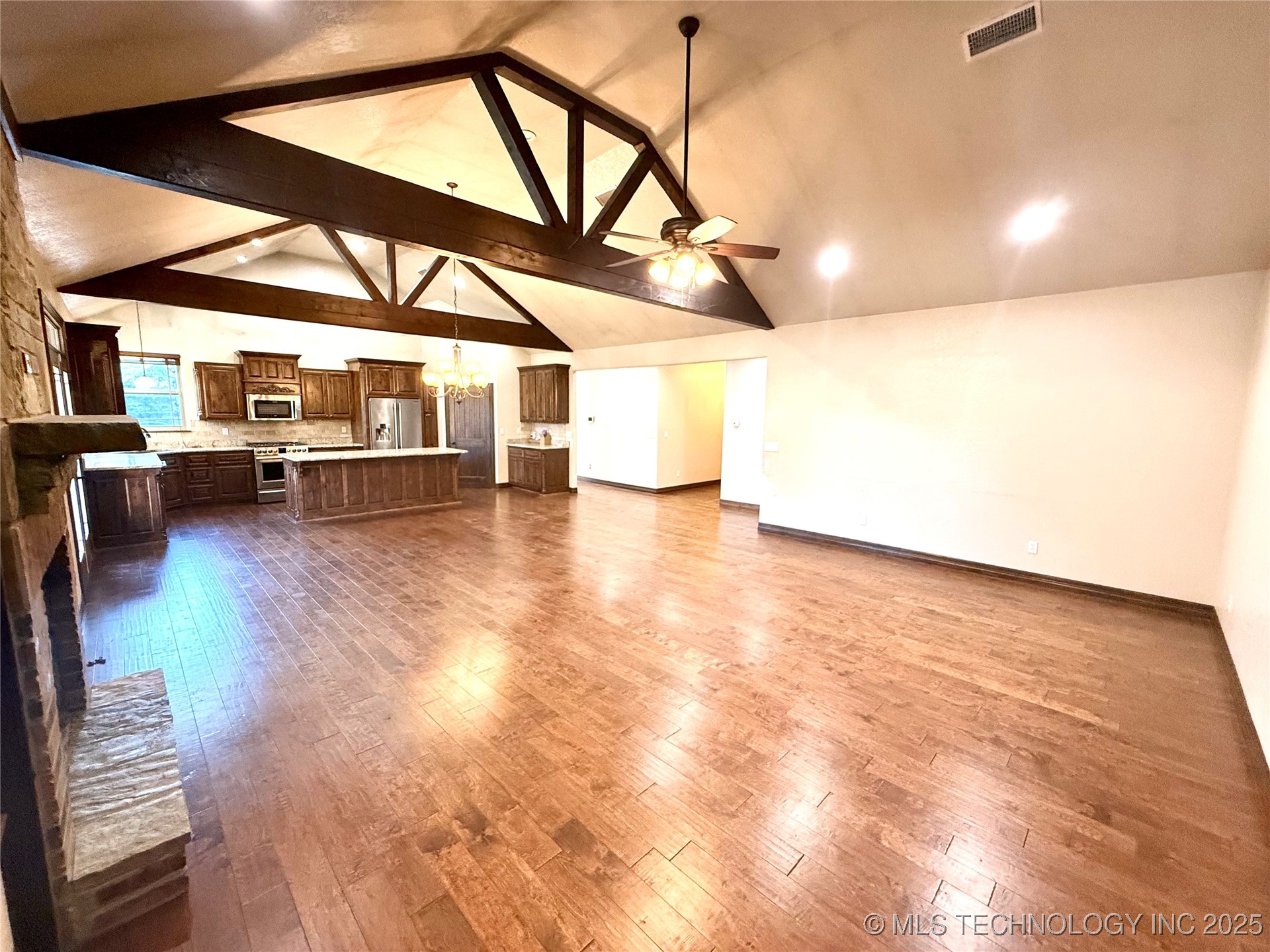 427996 E 1050 Rd Road Property Photo 31