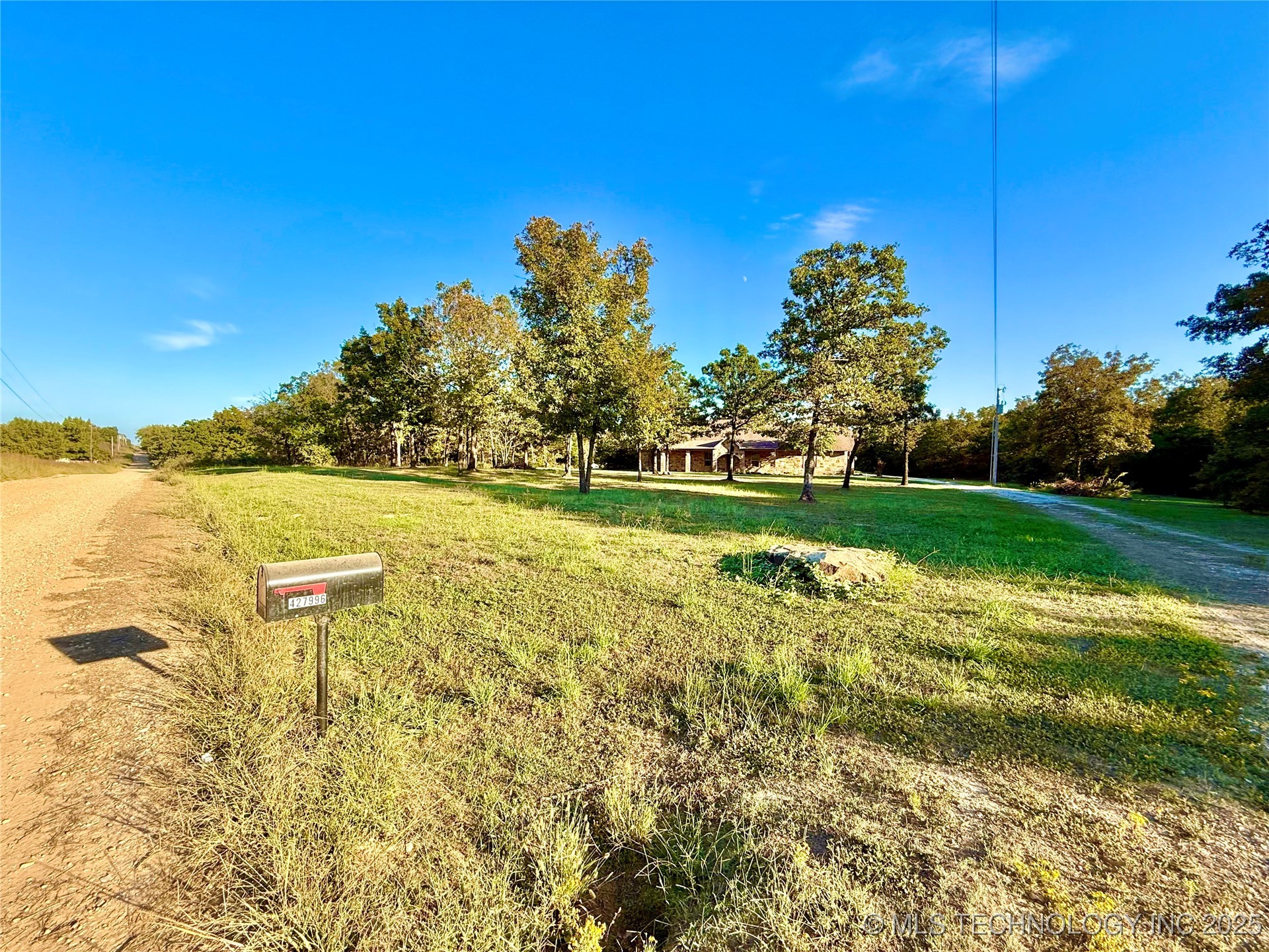 427996 E 1050 Rd Road Property Photo 41