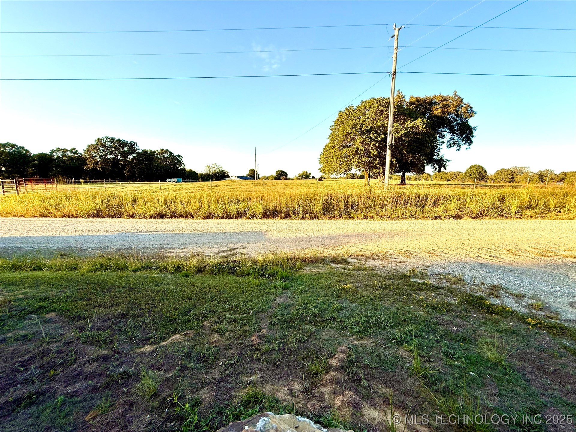 427996 E 1050 Rd Road Property Photo 48