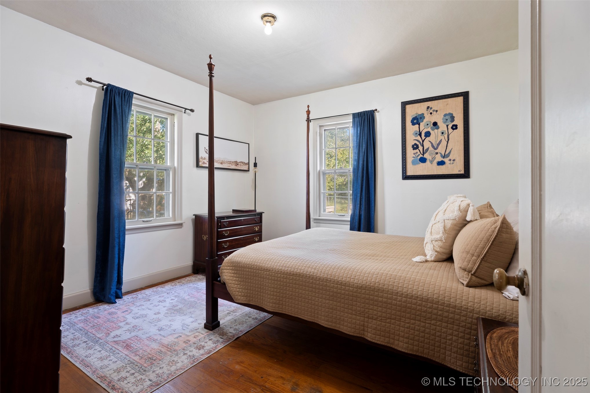 320 W Tahlequah Property Photo 16