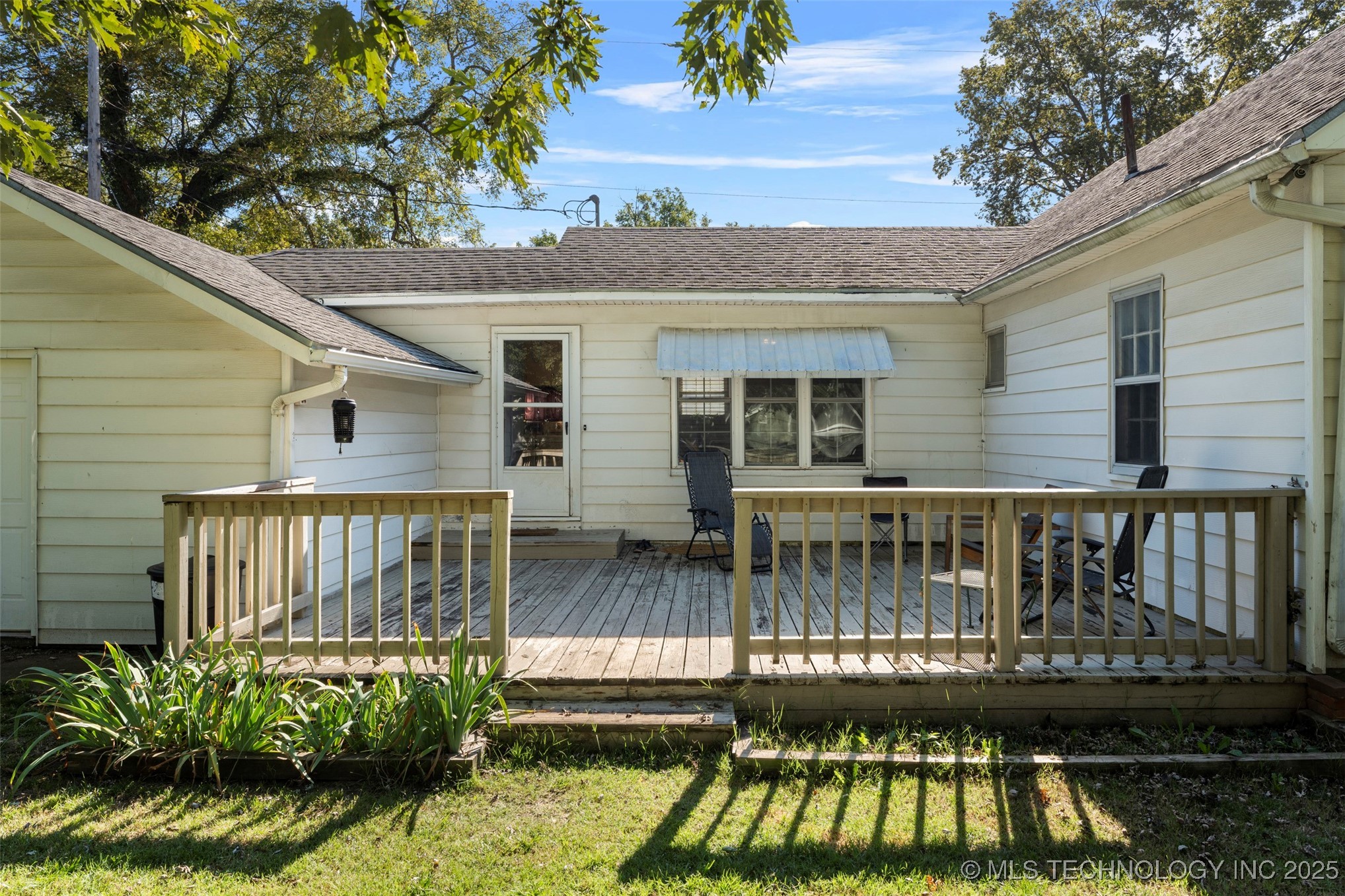 320 W Tahlequah Property Photo 27