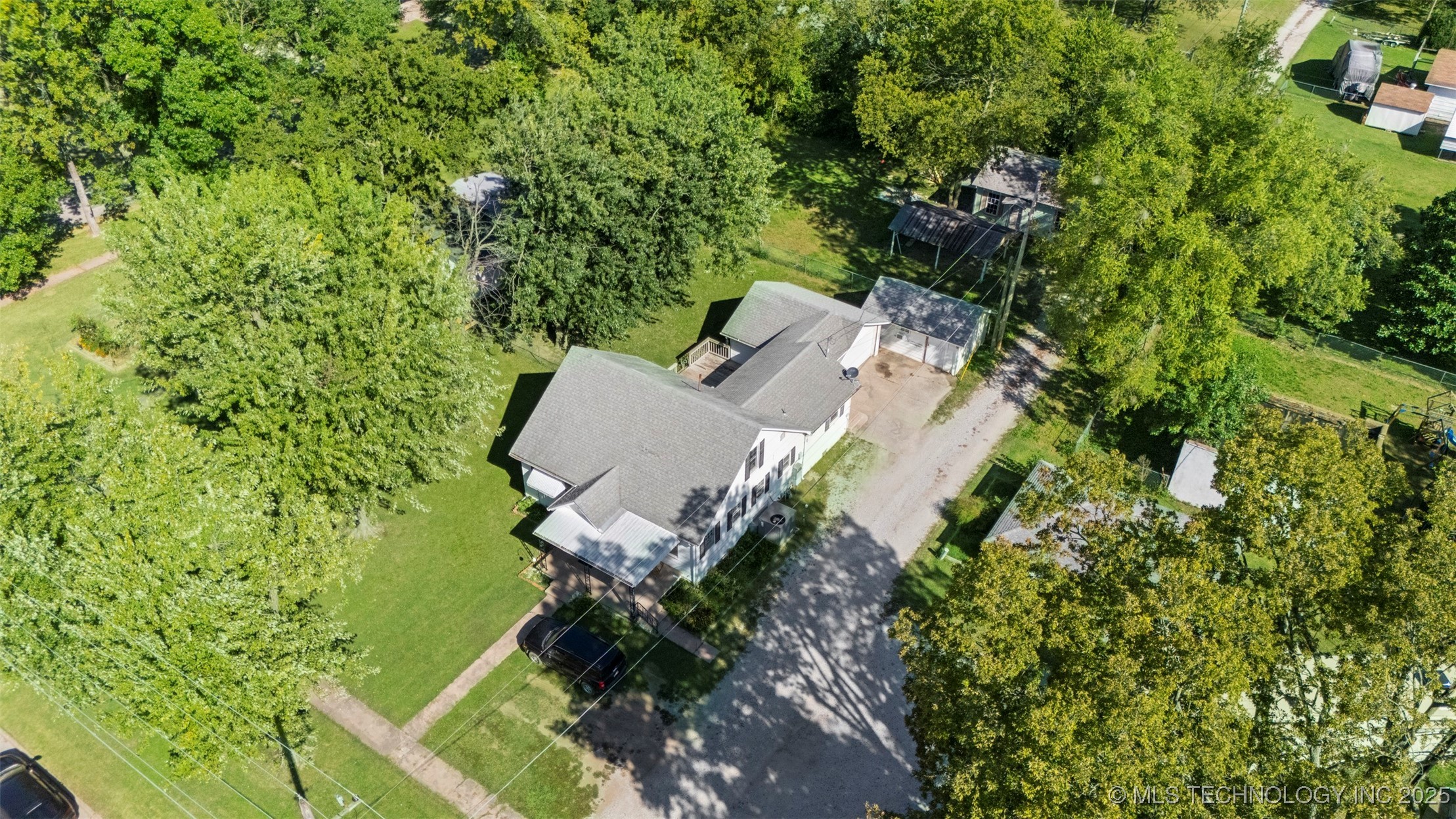 320 W Tahlequah Property Photo 29