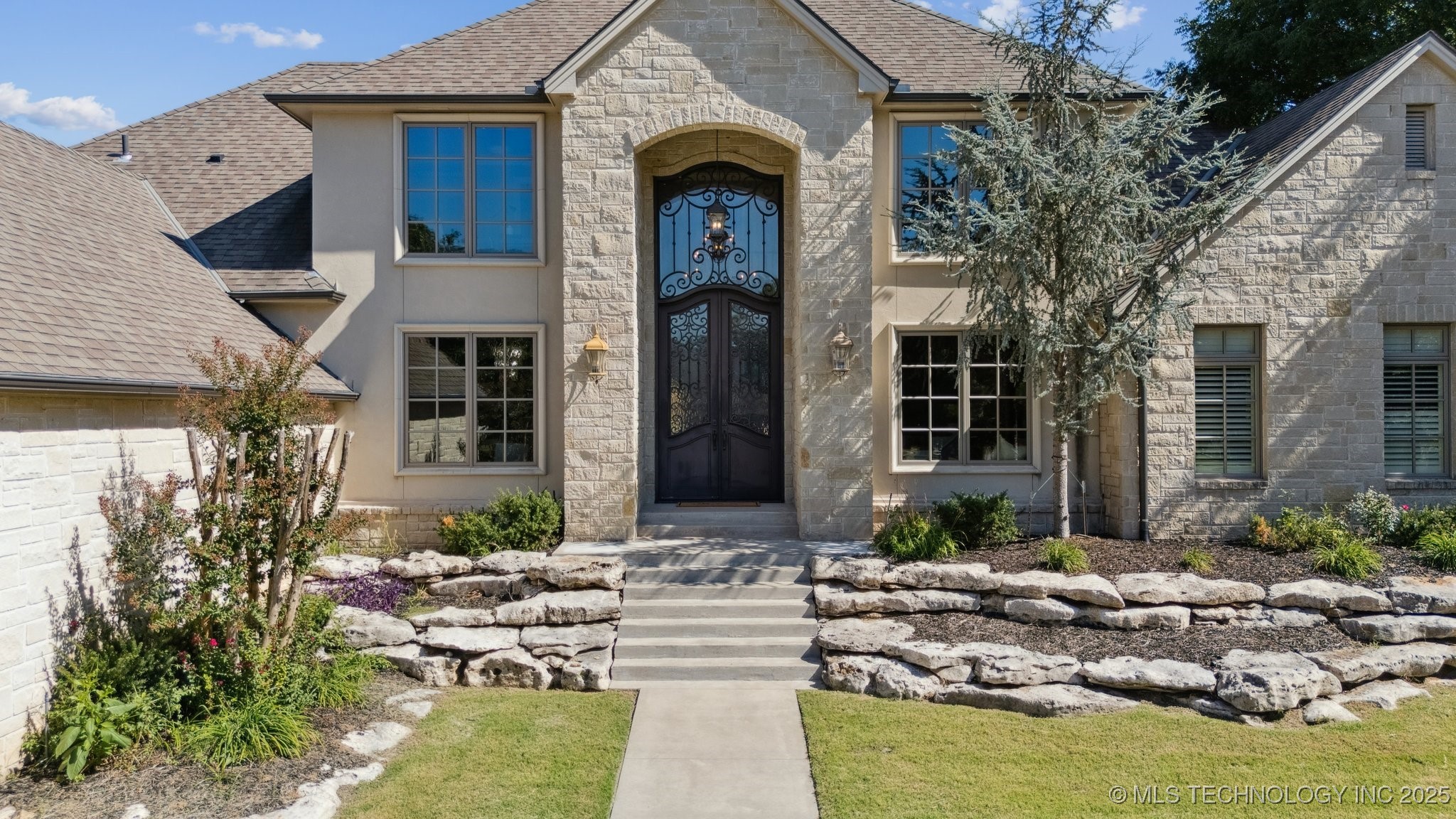 3633 E 104th Street Property Photo 6