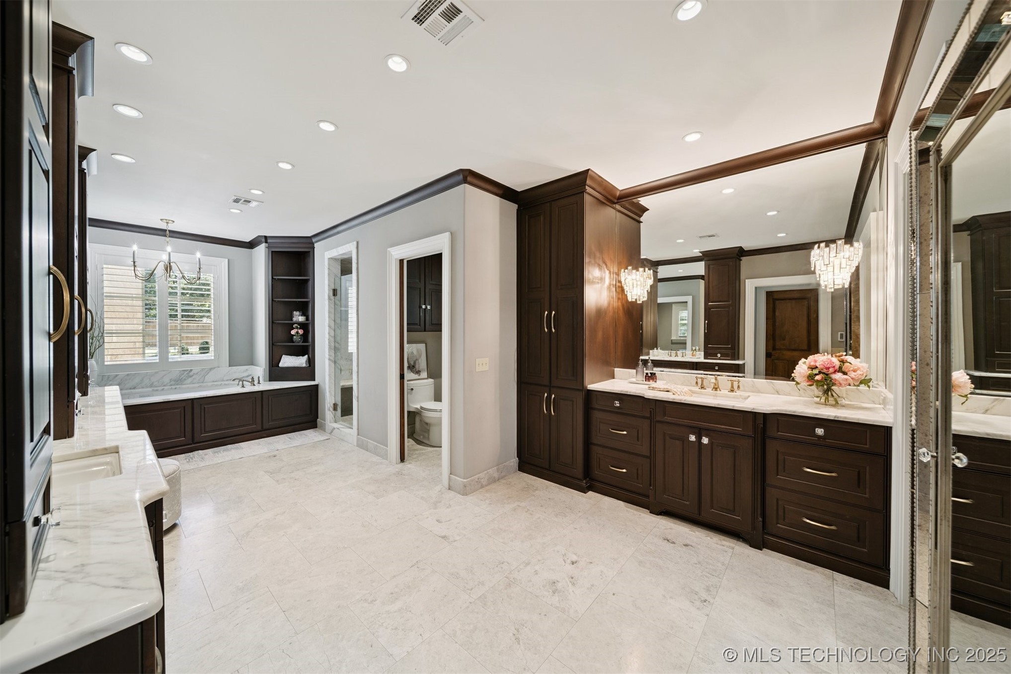 3633 E 104th Street Property Photo 20