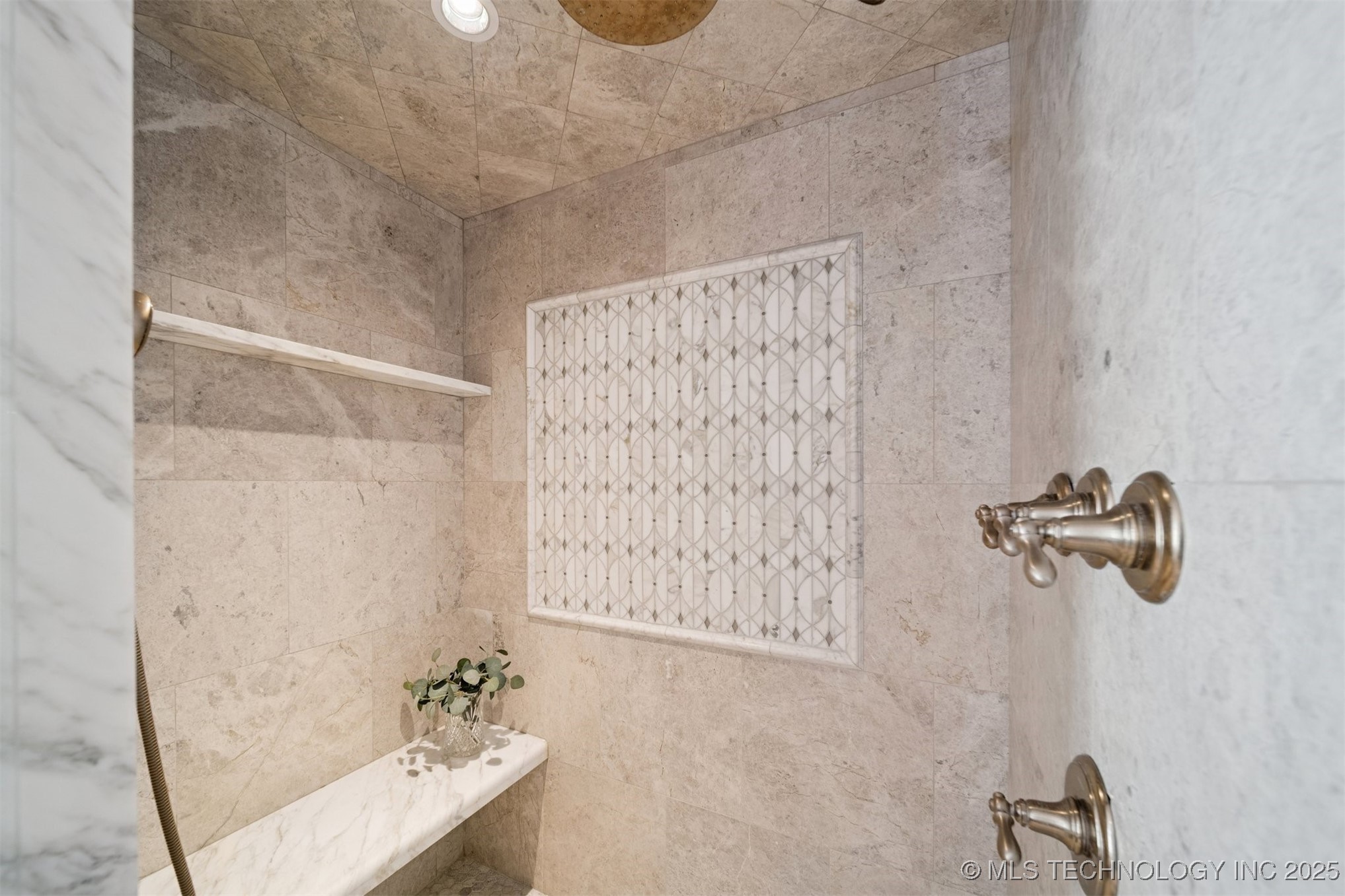 3633 E 104th Street Property Photo 24