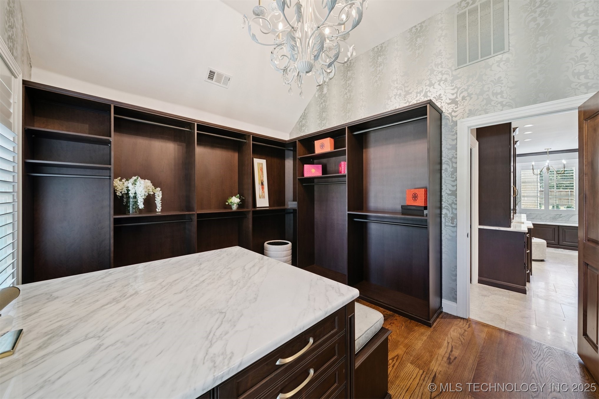 3633 E 104th Street Property Photo 28