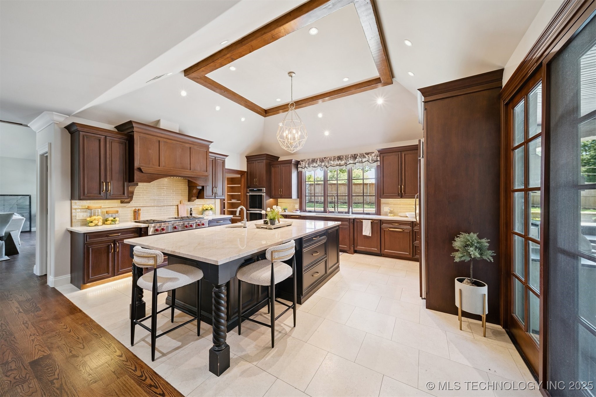 3633 E 104th Street Property Photo 33