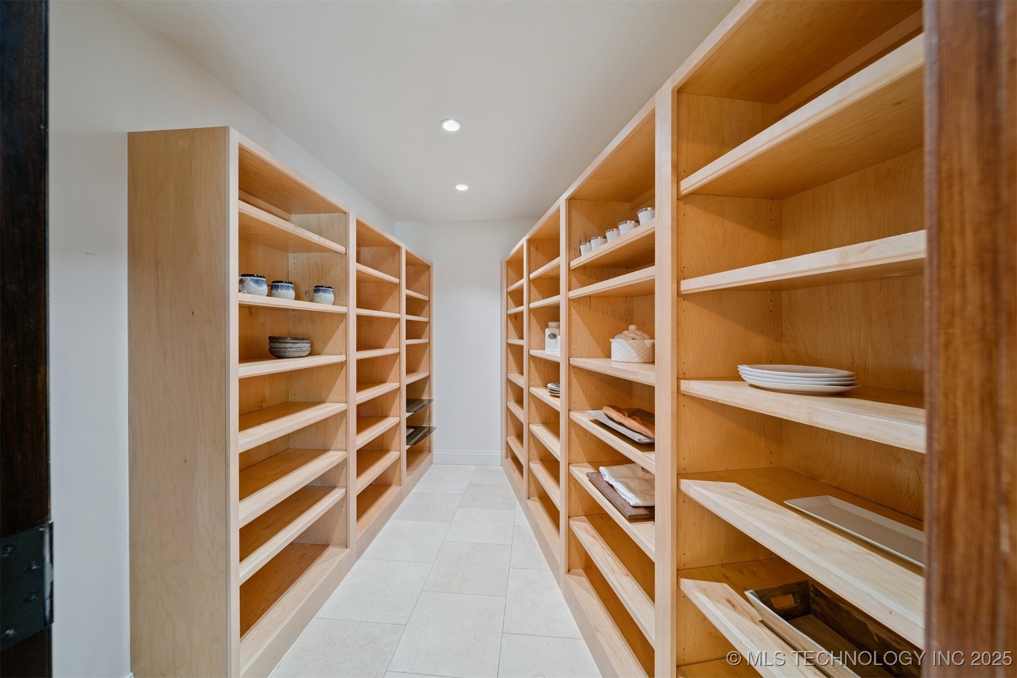 3633 E 104th Street Property Photo 39