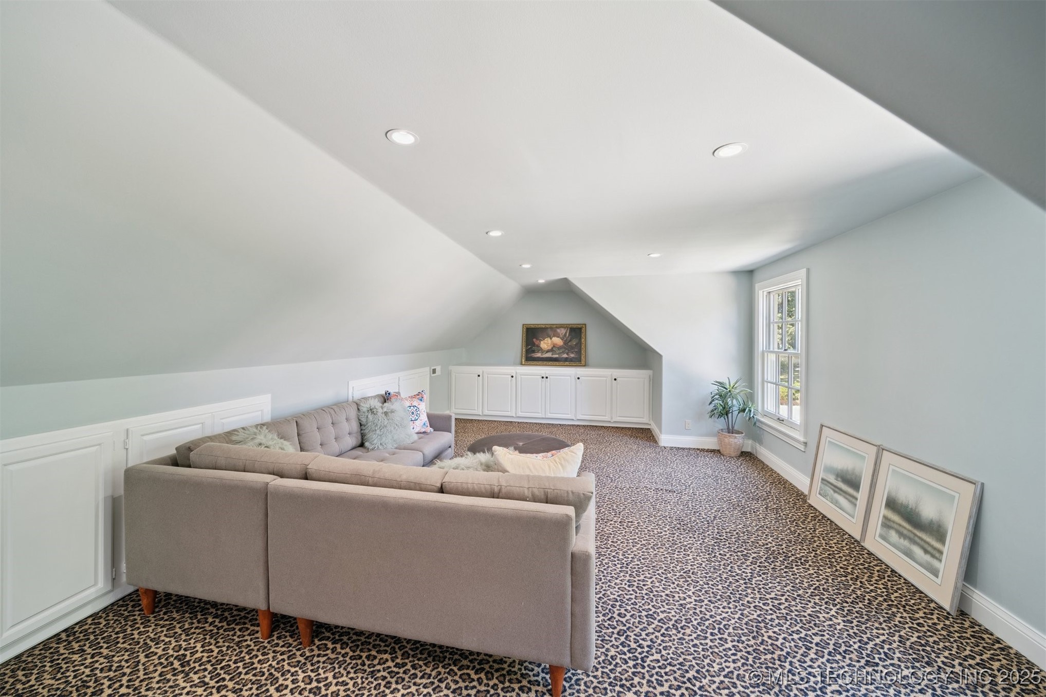 3633 E 104th Street Property Photo 52