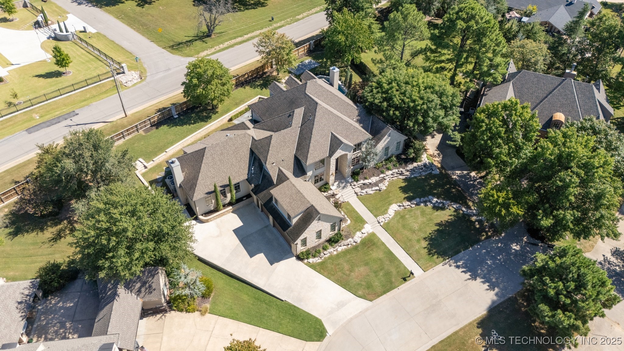 3633 E 104th Street Property Photo 94