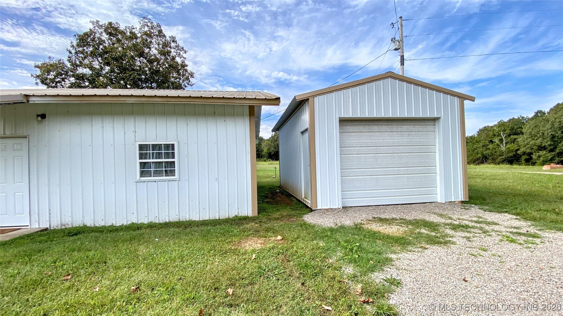 466708 Hwy 51 Property Photo 14