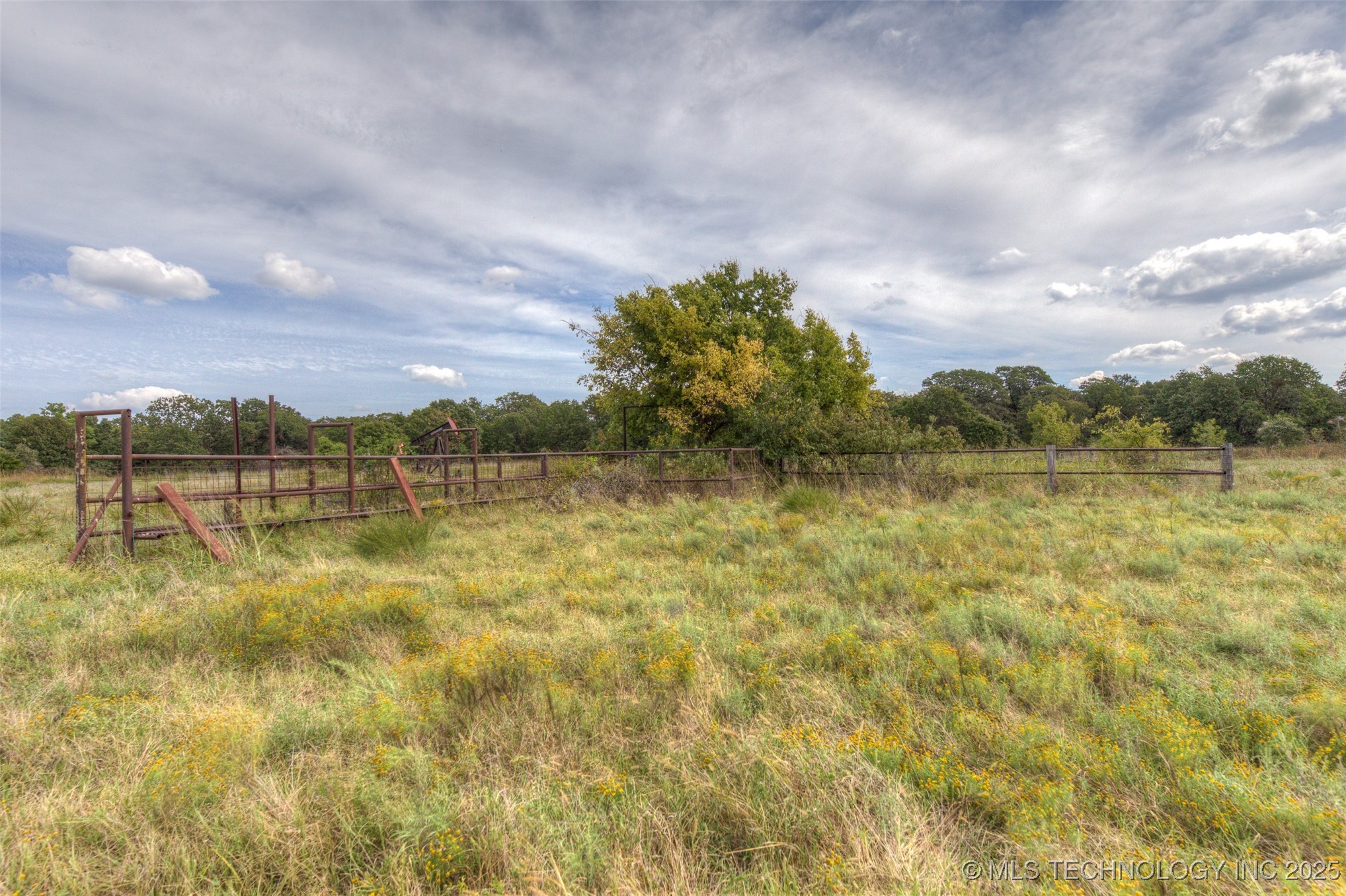 County Road 2561 Property Photo 10