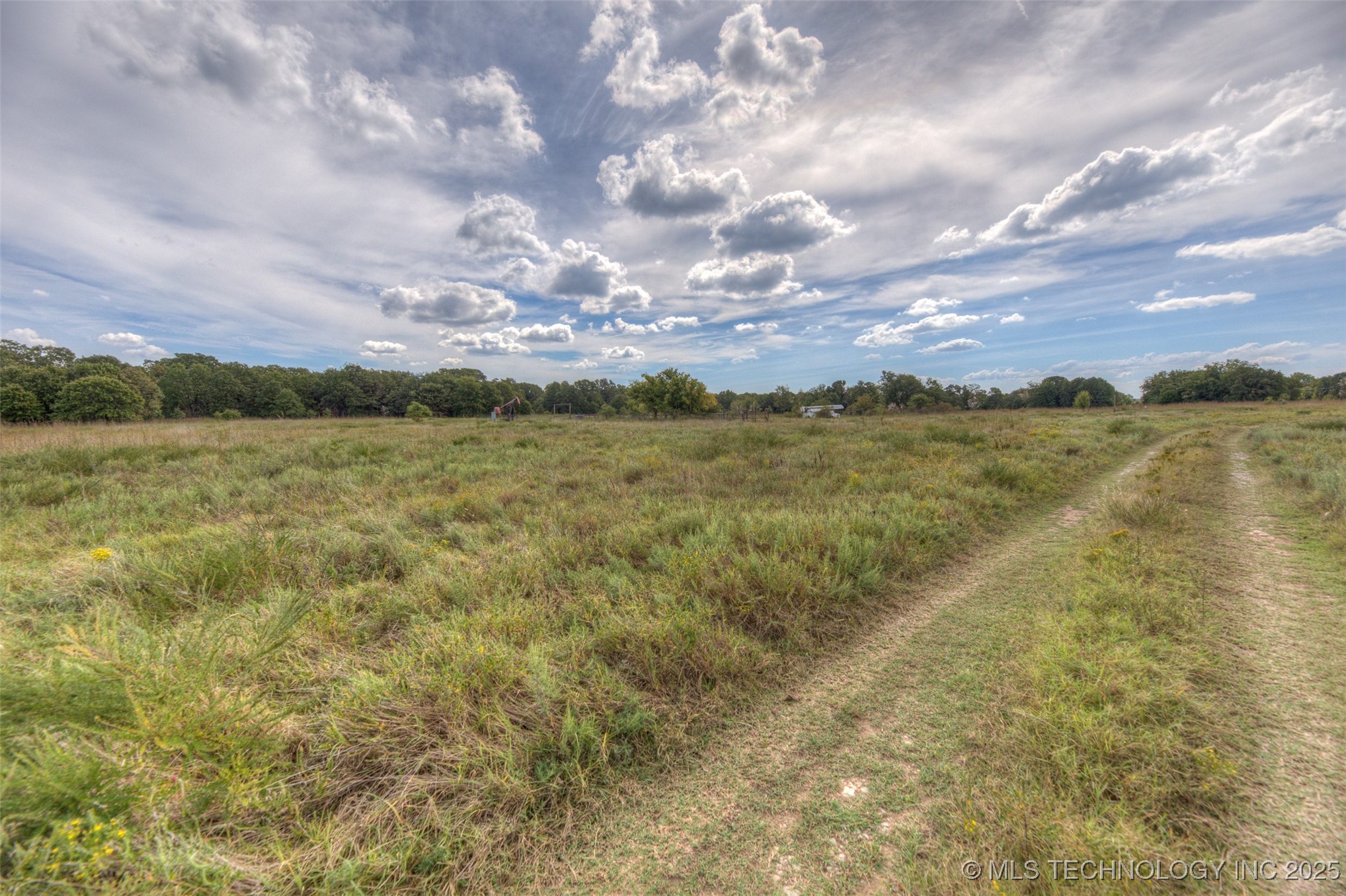 County Road 2561 Property Photo 17