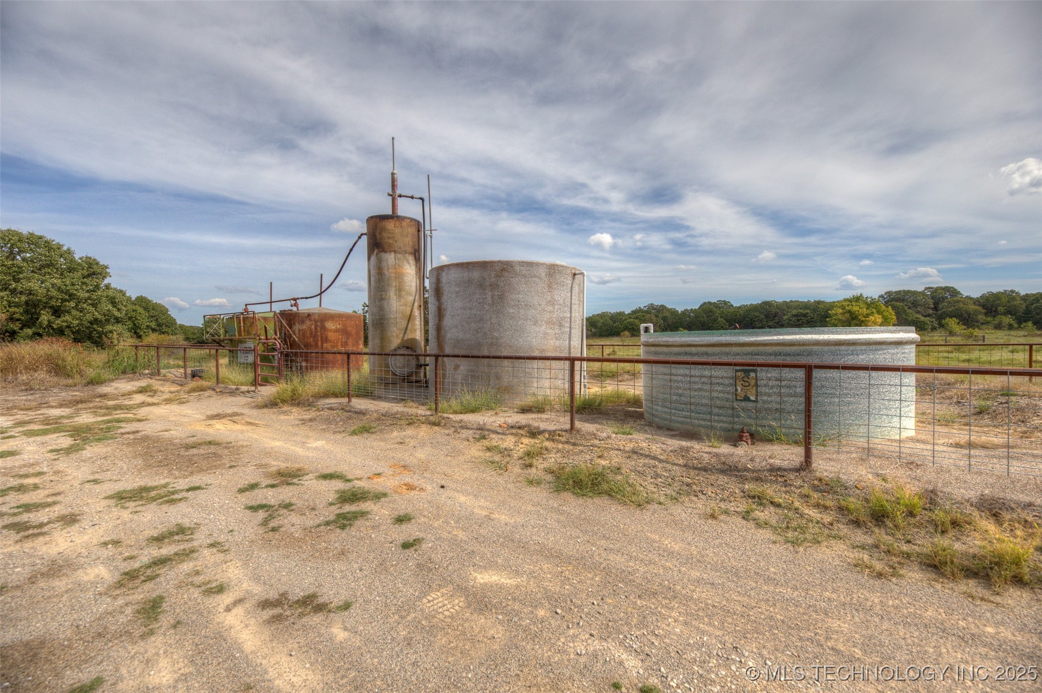 County Road 2561 Property Photo 18